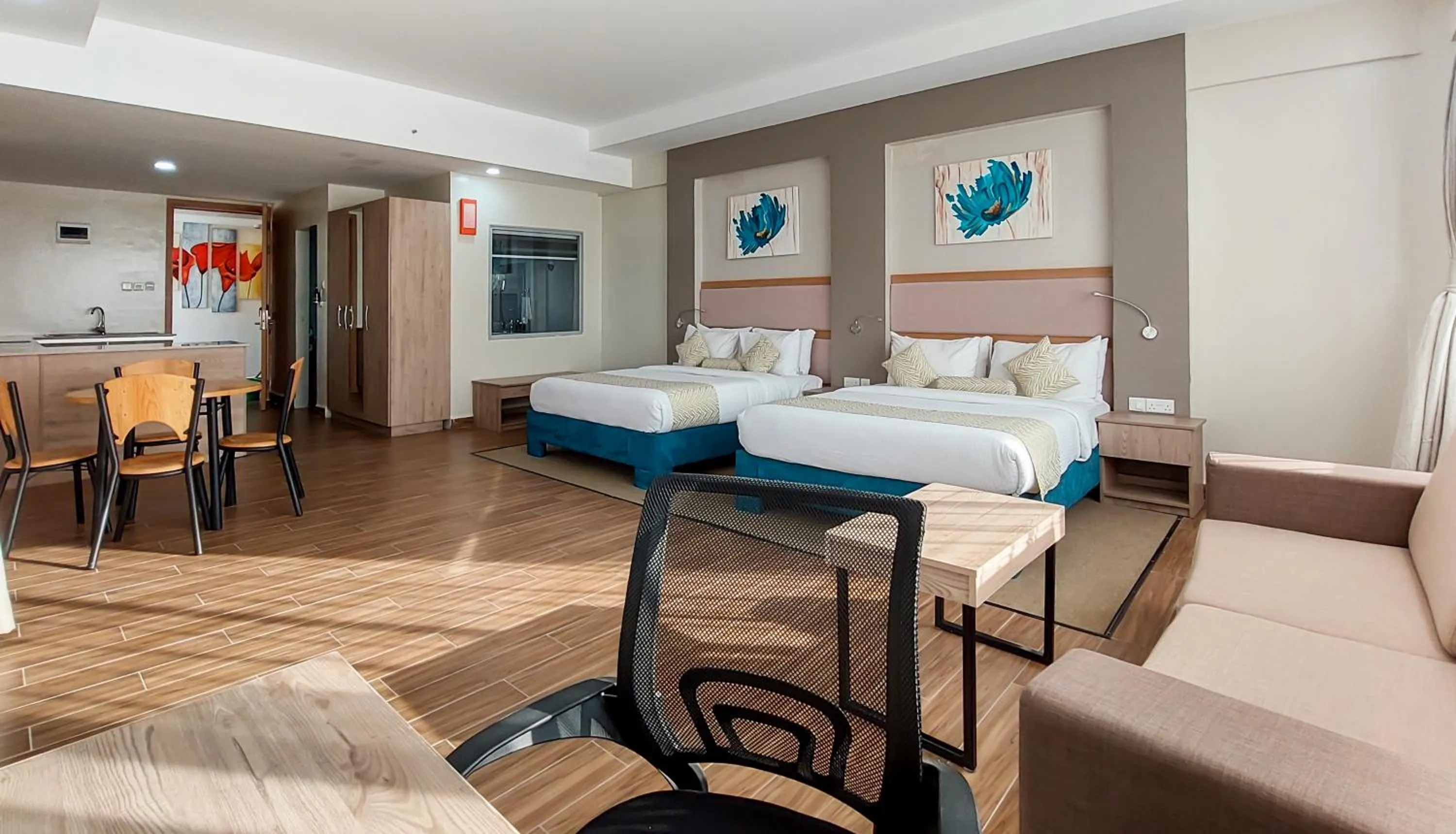 Bed in PrideInn Plaza Nairobi Airport