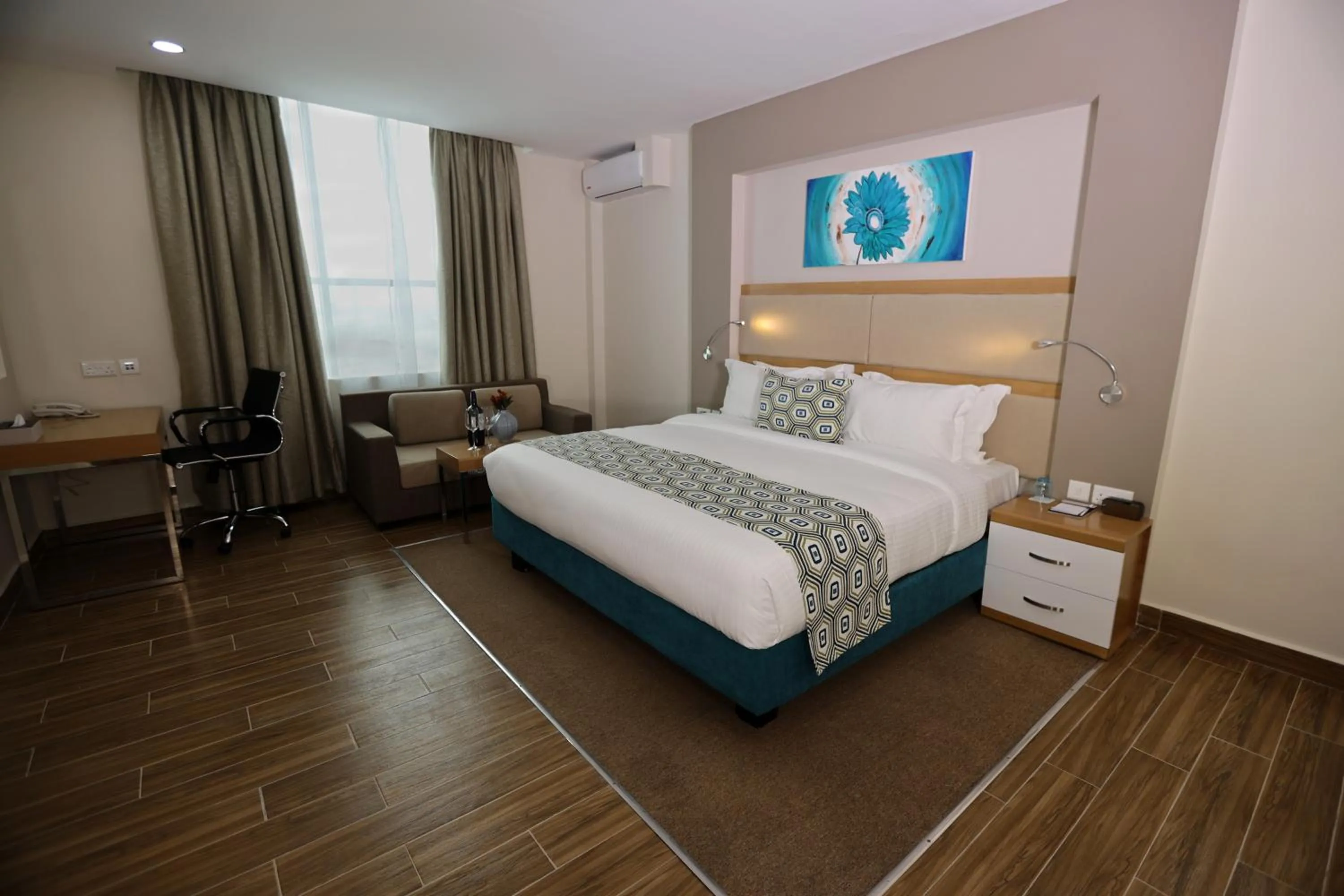 Bed in PrideInn Plaza Nairobi Airport