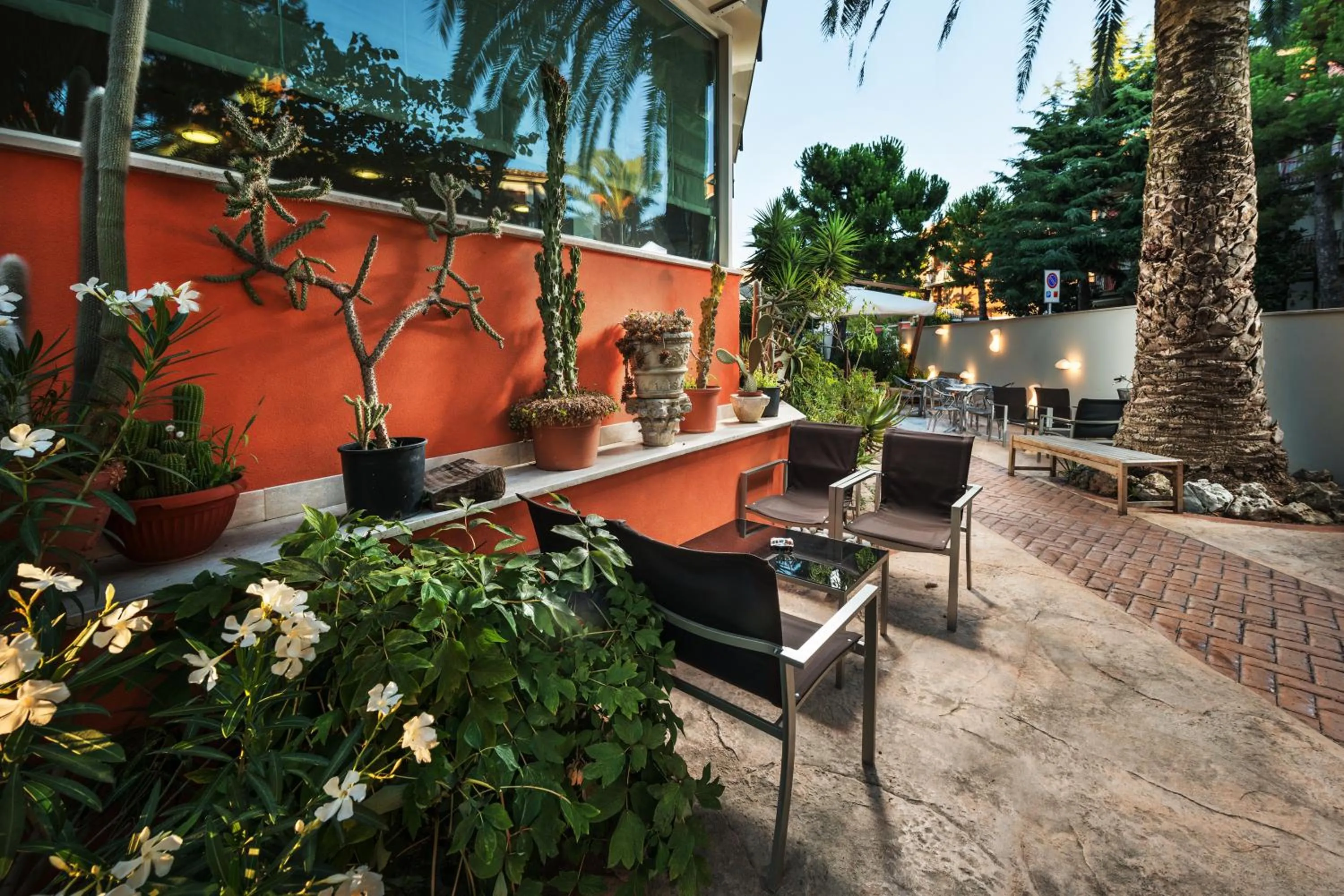 Patio in Hotel Fenix