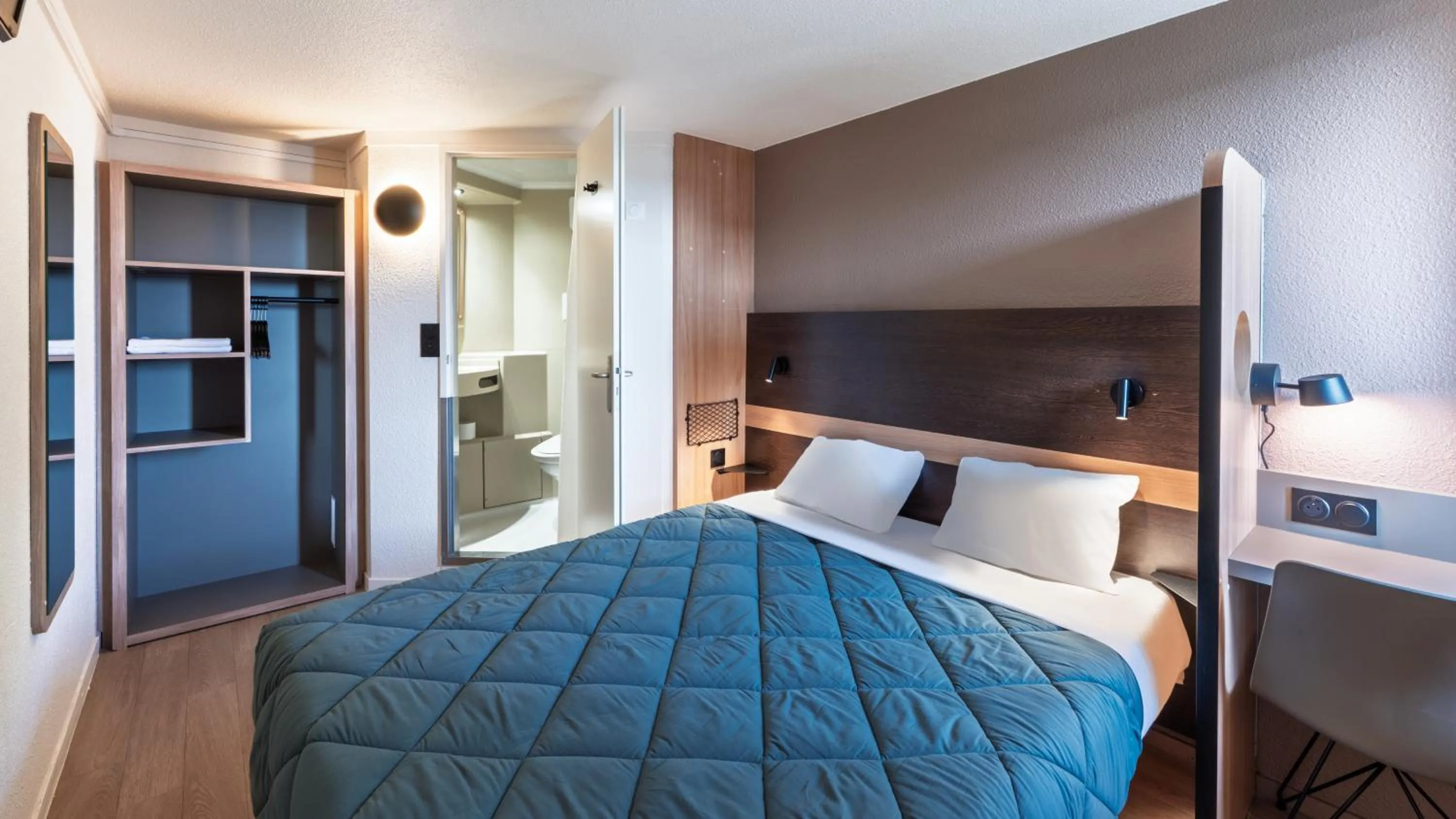 Bed in Premiere Classe Bourges