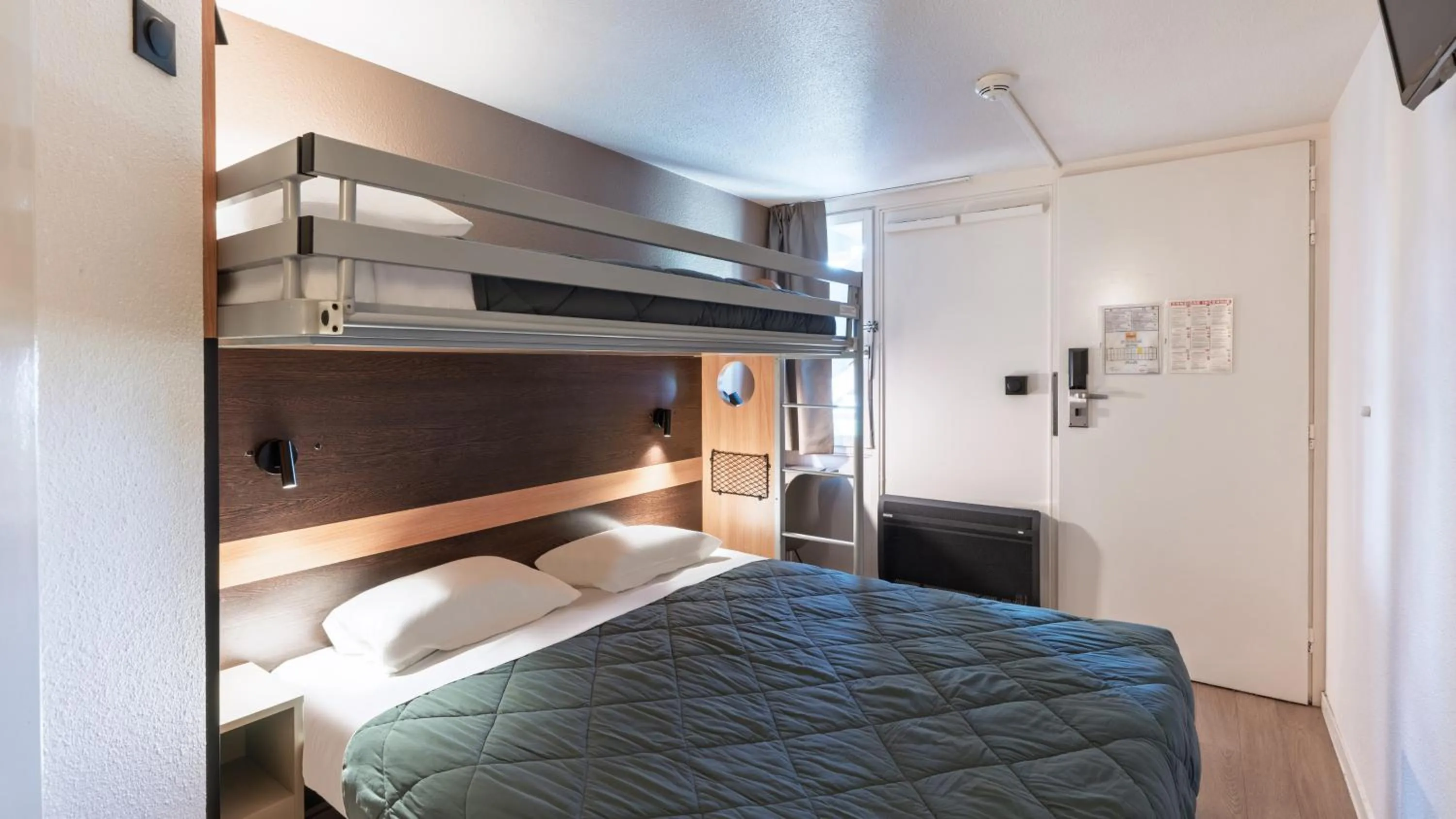 Bedroom, Bed in Premiere Classe Bourges