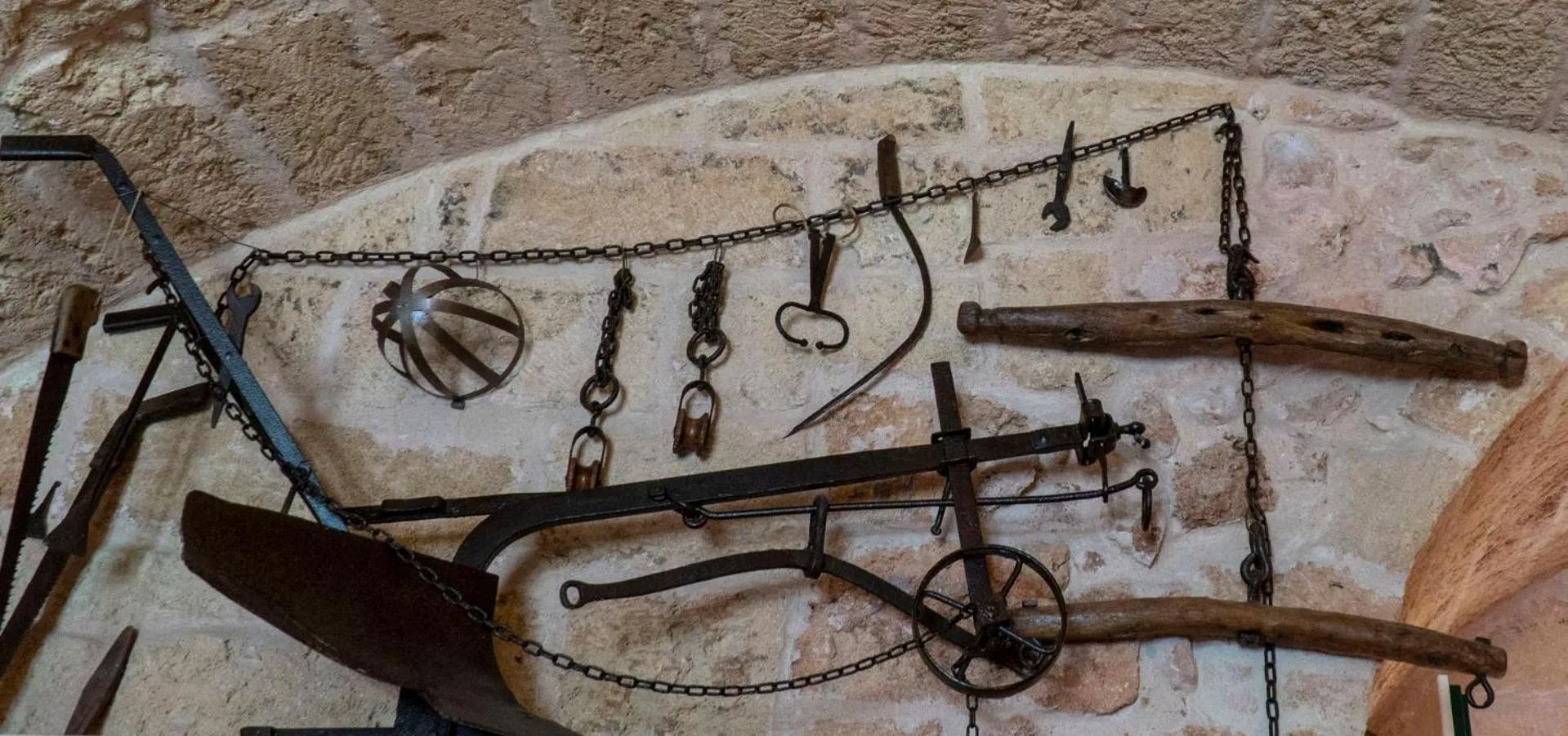 Decorative detail in B&B La vecchia Corte