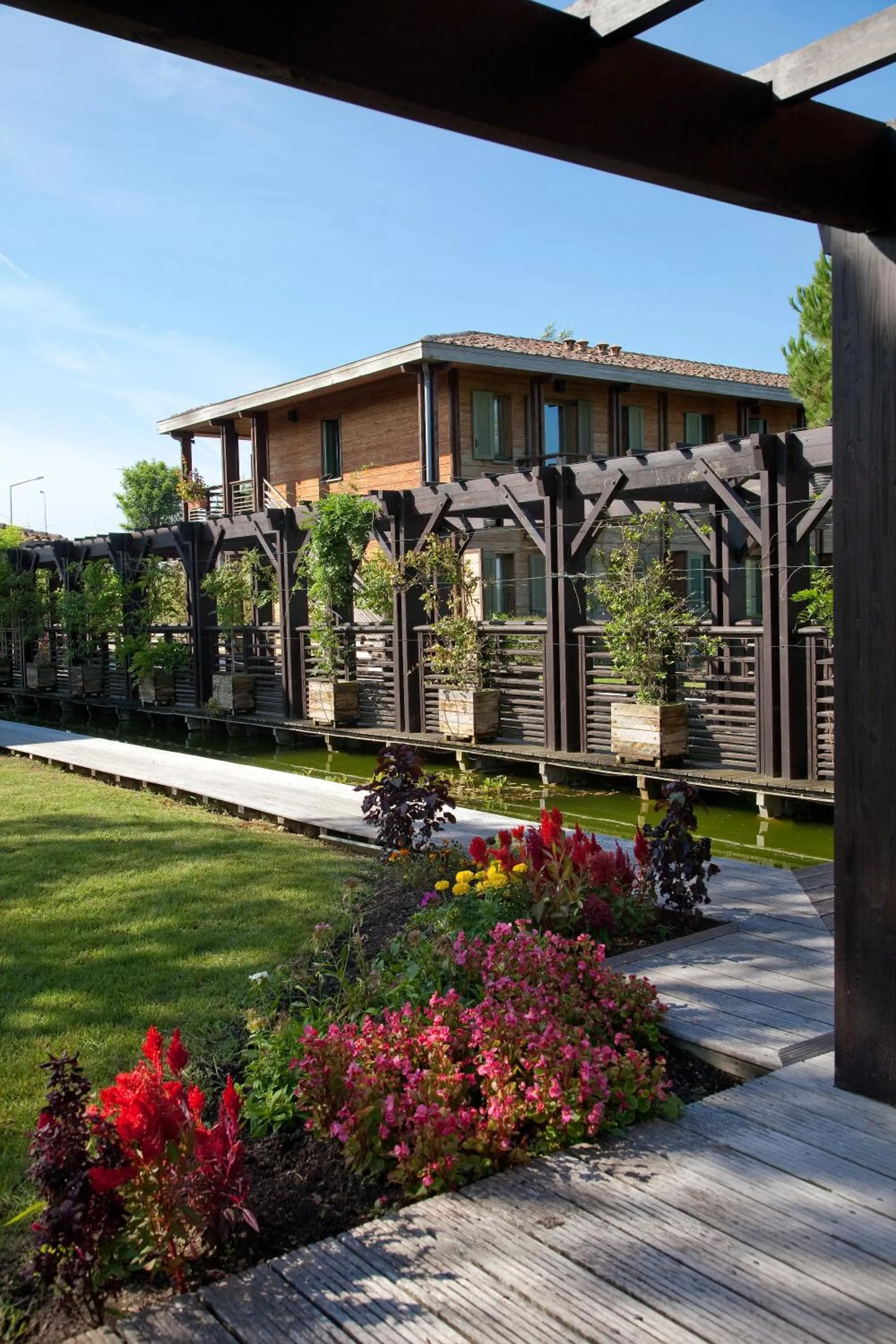 Garden view in Résidence Les Vignes
