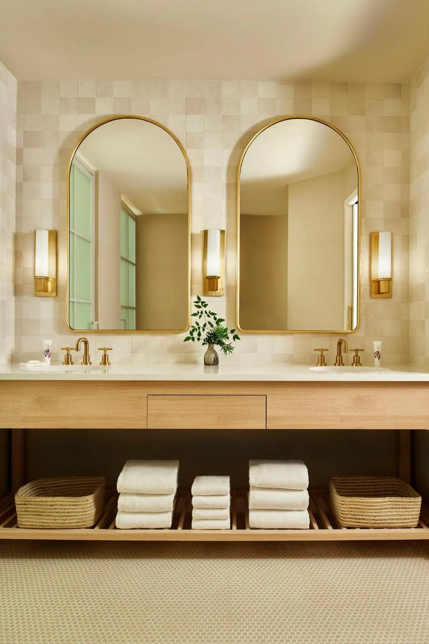 Photo of the whole room in Virgin Hotels Dallas