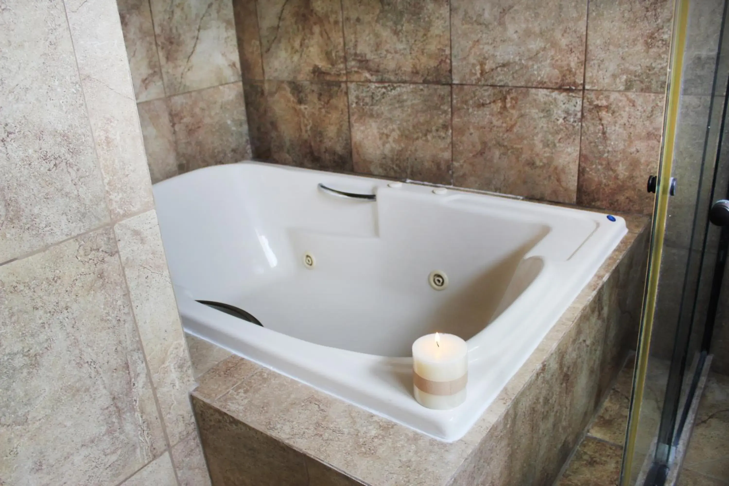 Deluxe Suite with Spa Bath in Hotel Boutique La Rioja Deluxe Suite with Spa Bath in Hotel Boutique La Rioja