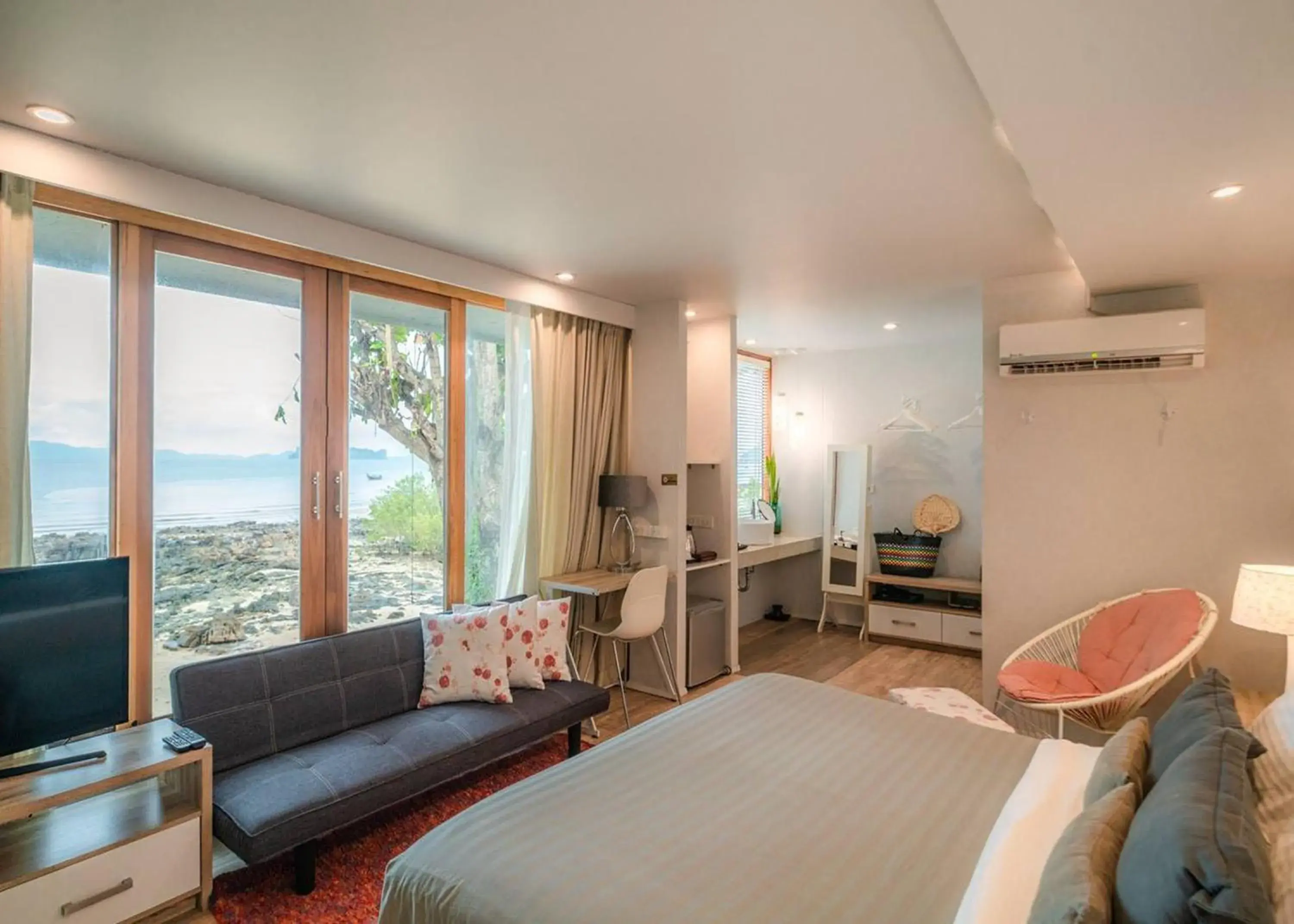 Bed in The Parlour Krabi Bed in The Parlour Krabi