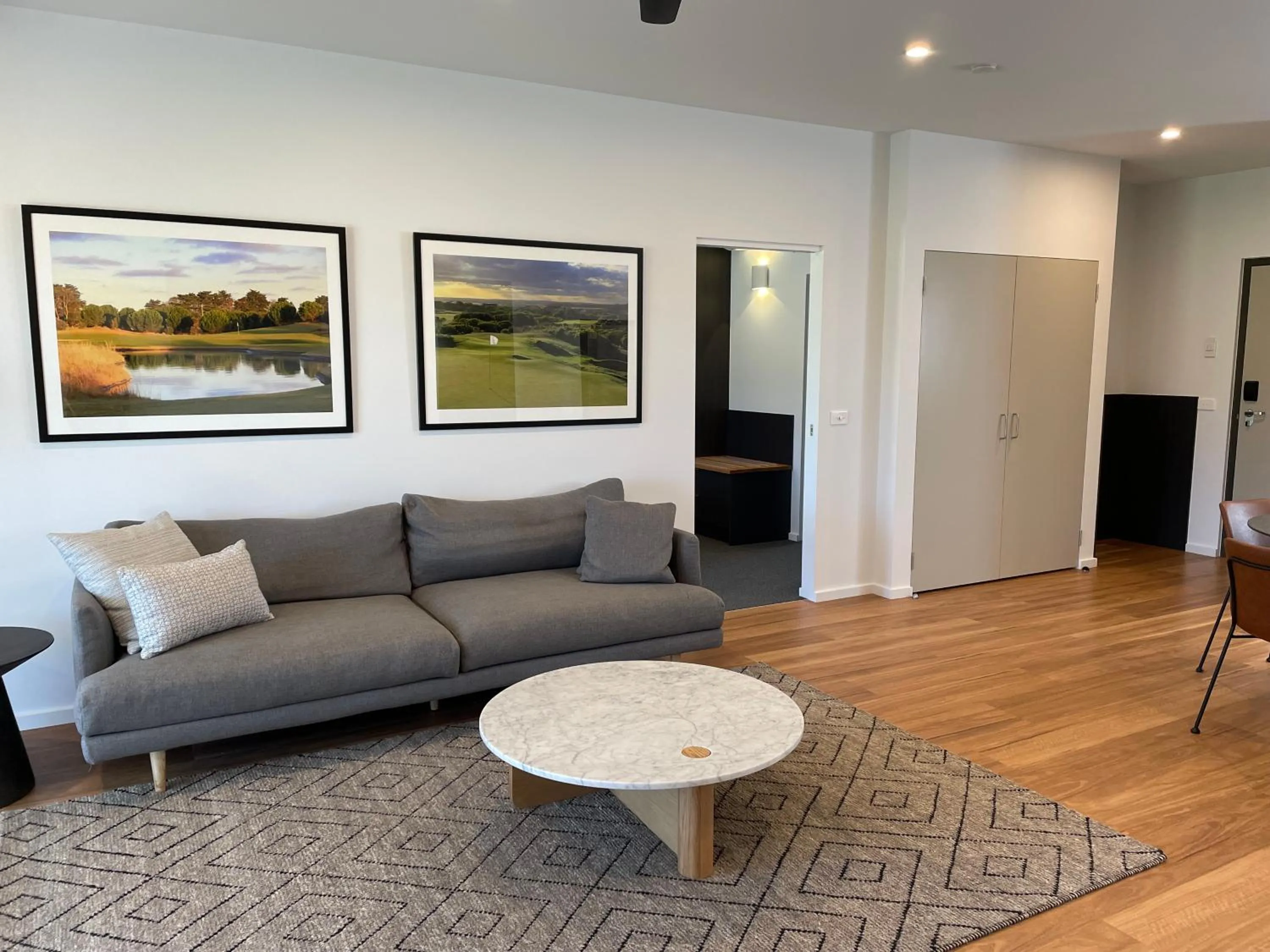 Living room in 13th Beach Golf Lodges
