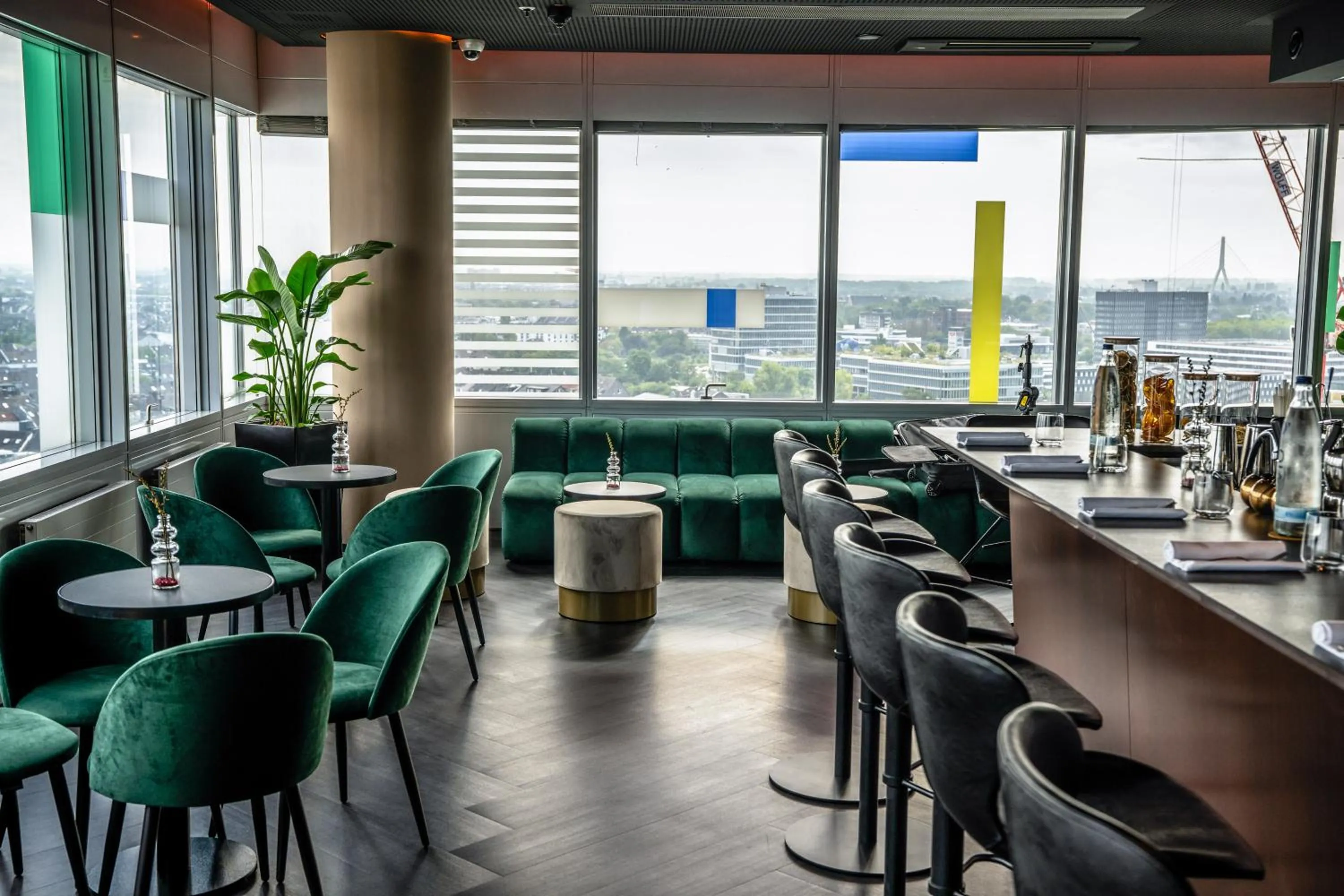 Restaurant/places to eat in INNSiDE by Meliá Düsseldorf Hafen