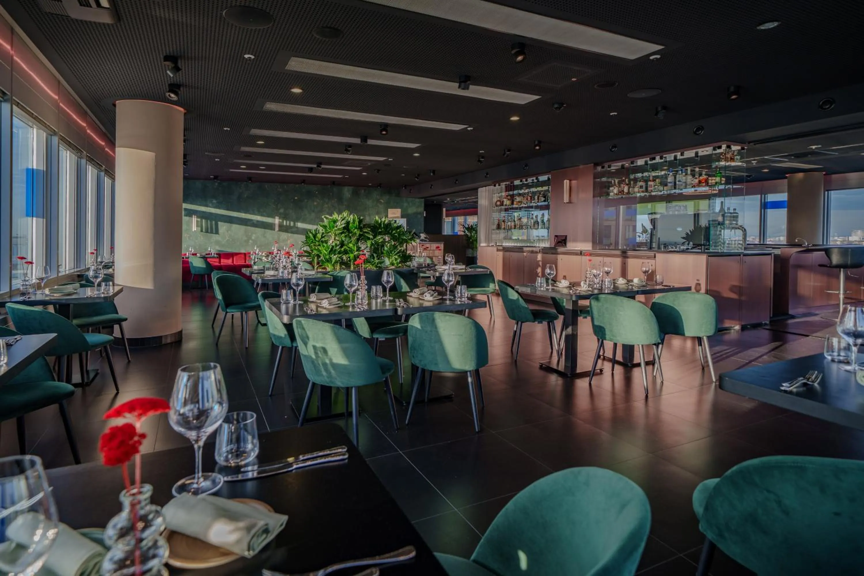 Restaurant/places to eat in INNSiDE by Meliá Düsseldorf Hafen