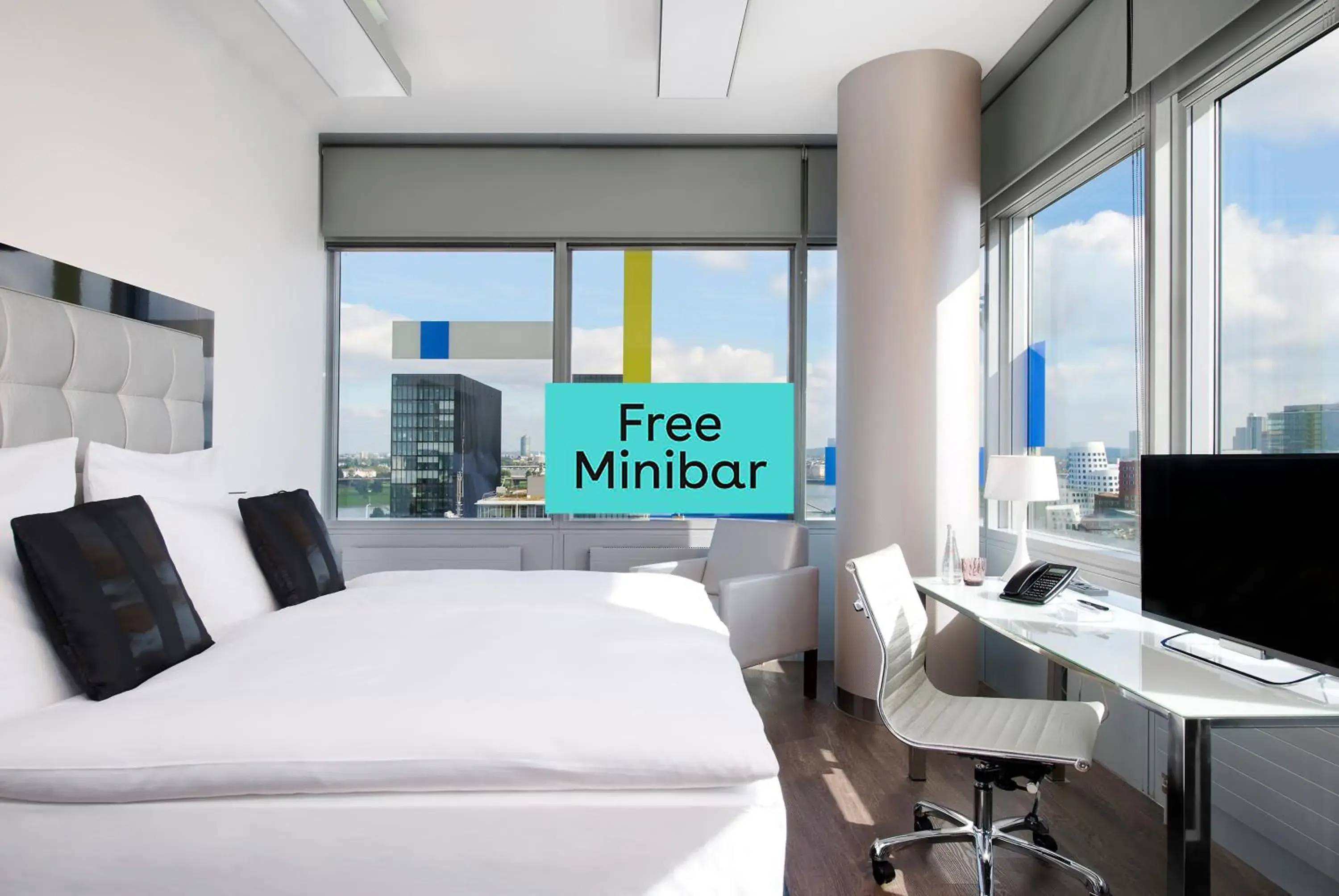 Photo of the whole room, Bed in INNSiDE by Meliá Düsseldorf Hafen Photo of the whole room, Bed in INNSiDE by Meliá Düsseldorf Hafen