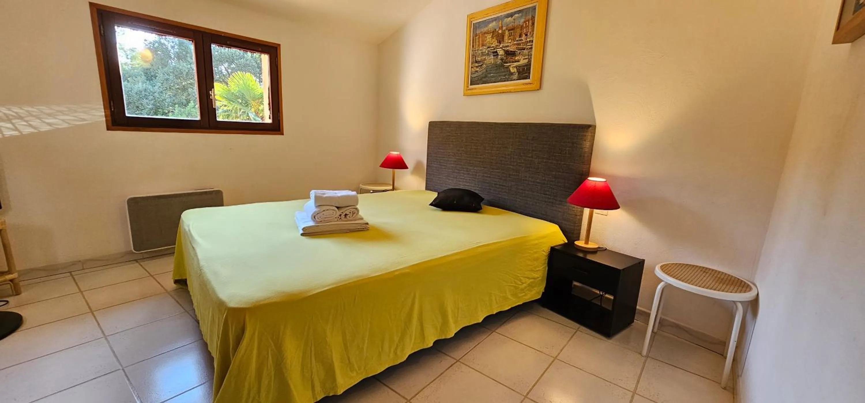 Photo of the whole room, Bed in Résidence Le Village Marin