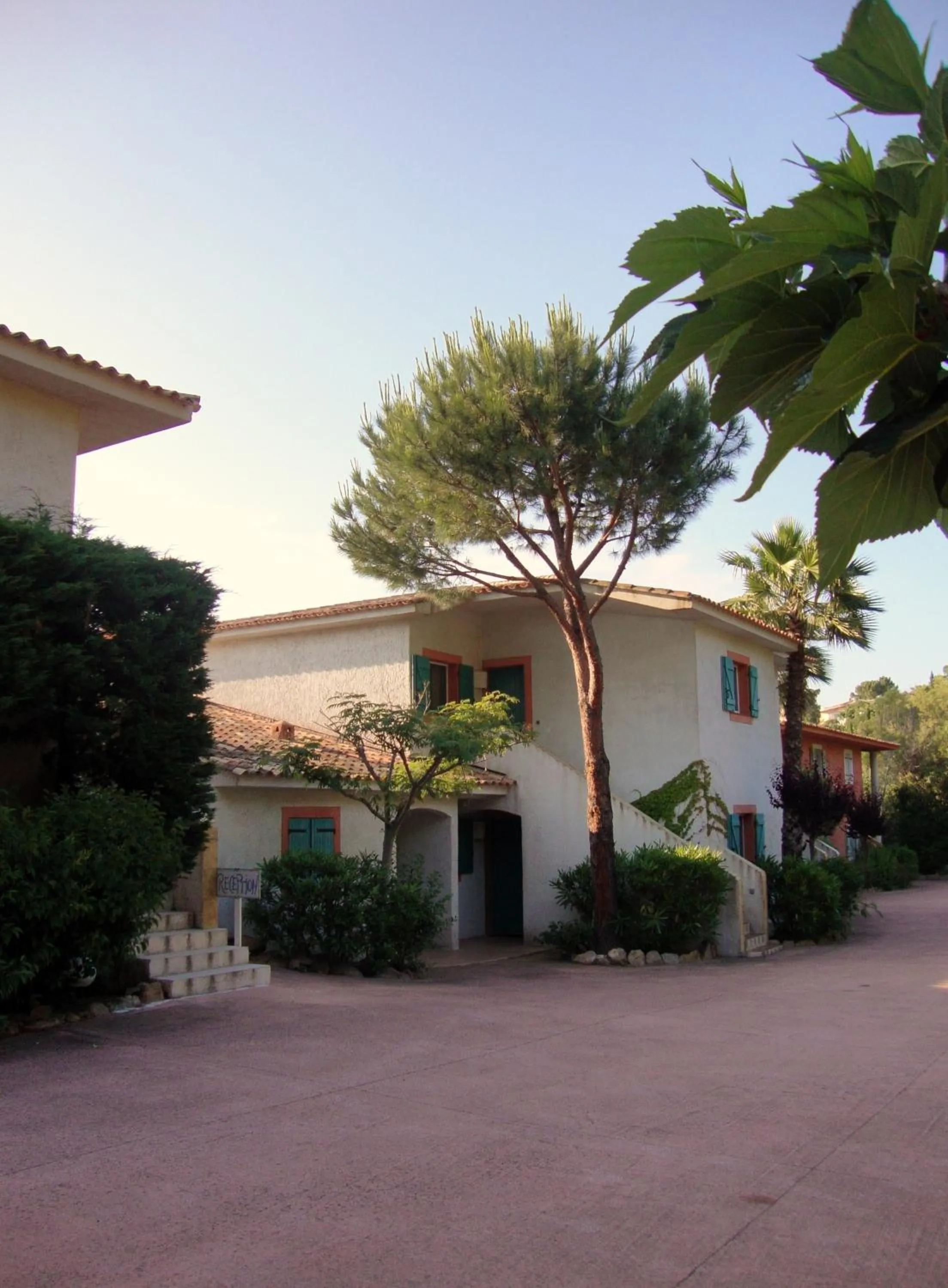 Facade/entrance in Résidence Le Village Marin