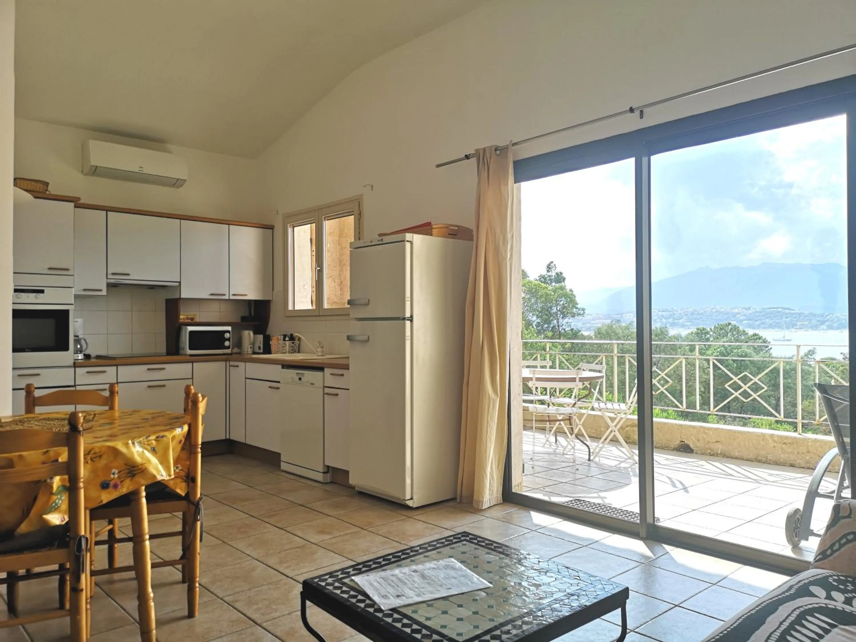 Dining area in Résidence Le Village Marin