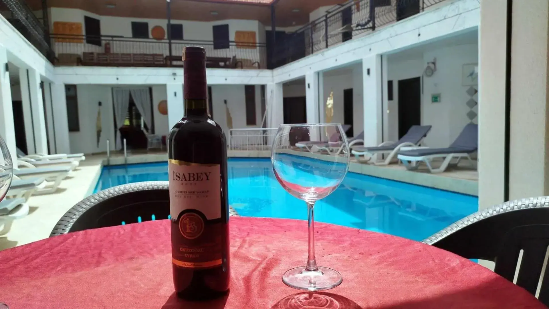 Pool view in Han Dalyan Hotel Pool view in Han Dalyan Hotel