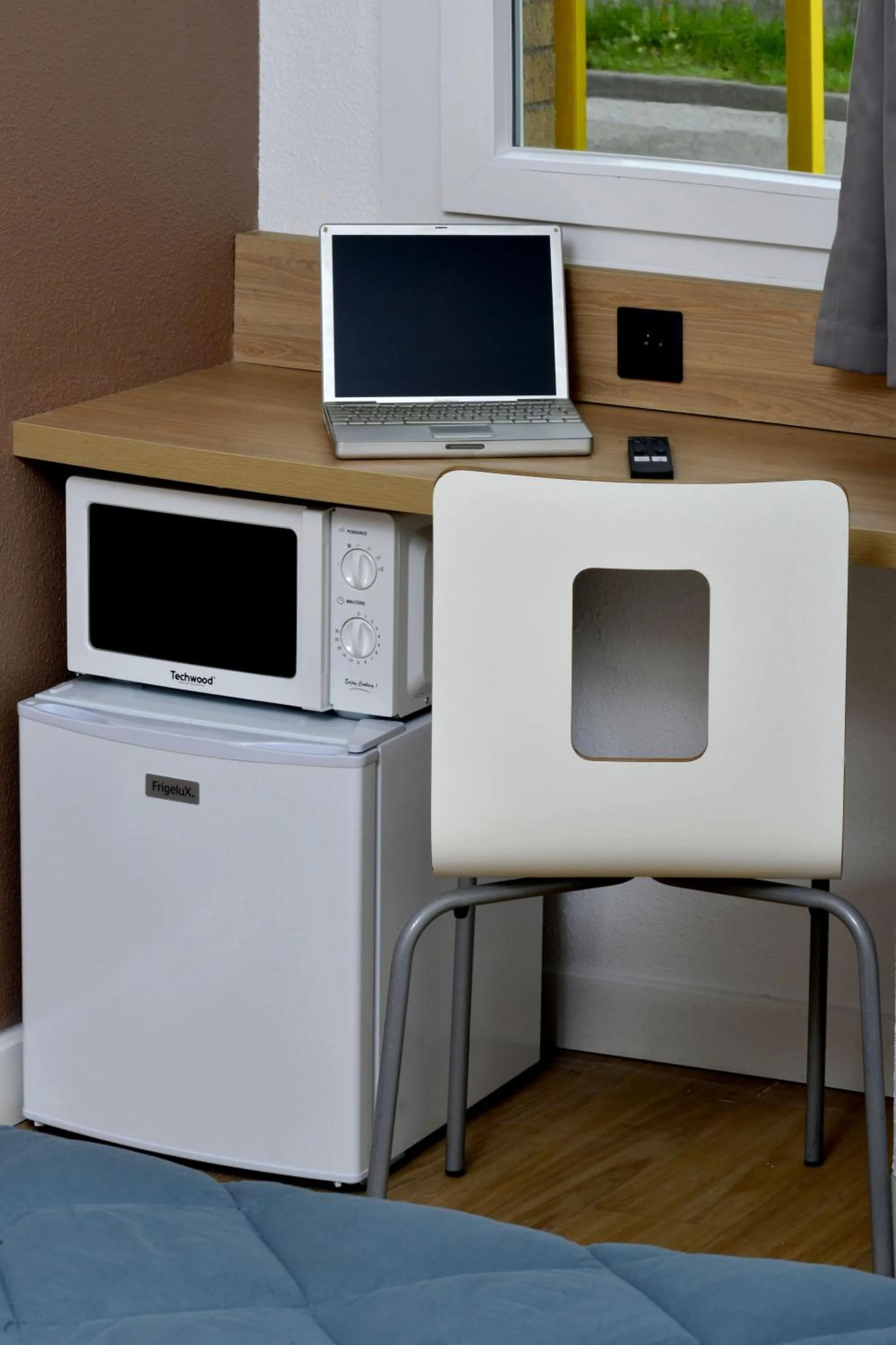 microwave in Premiere Classe Lille Sud - Douai Cuincy