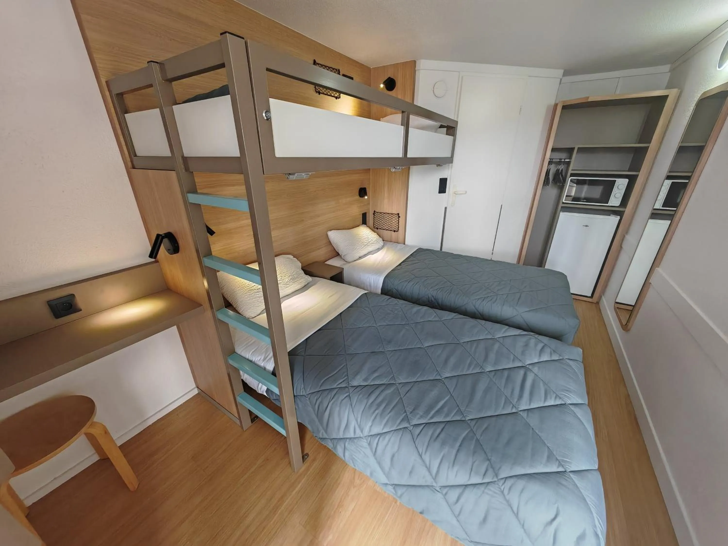 Bed in Premiere Classe Lille Sud - Douai Cuincy