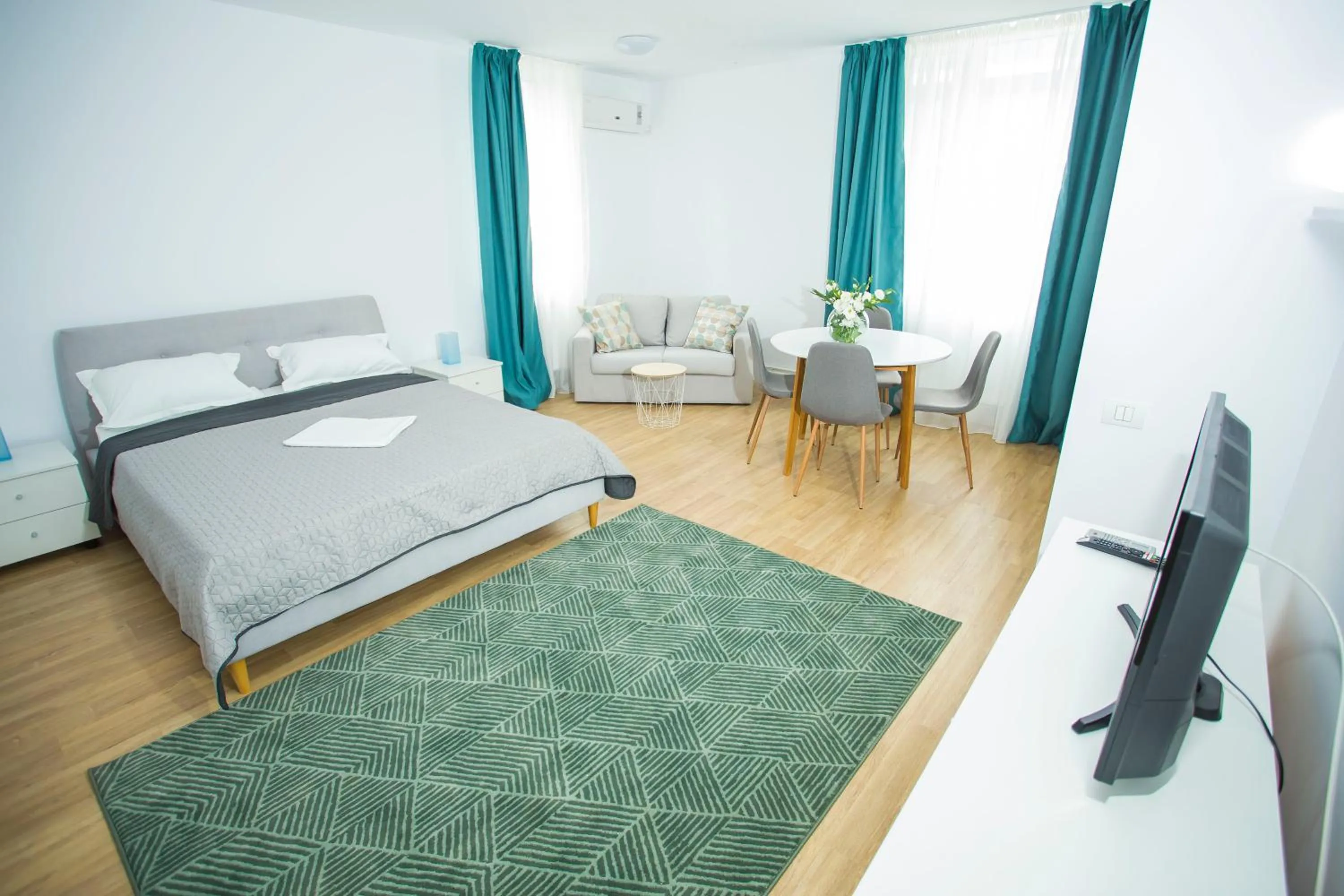 Bed in Residence DP Pipera