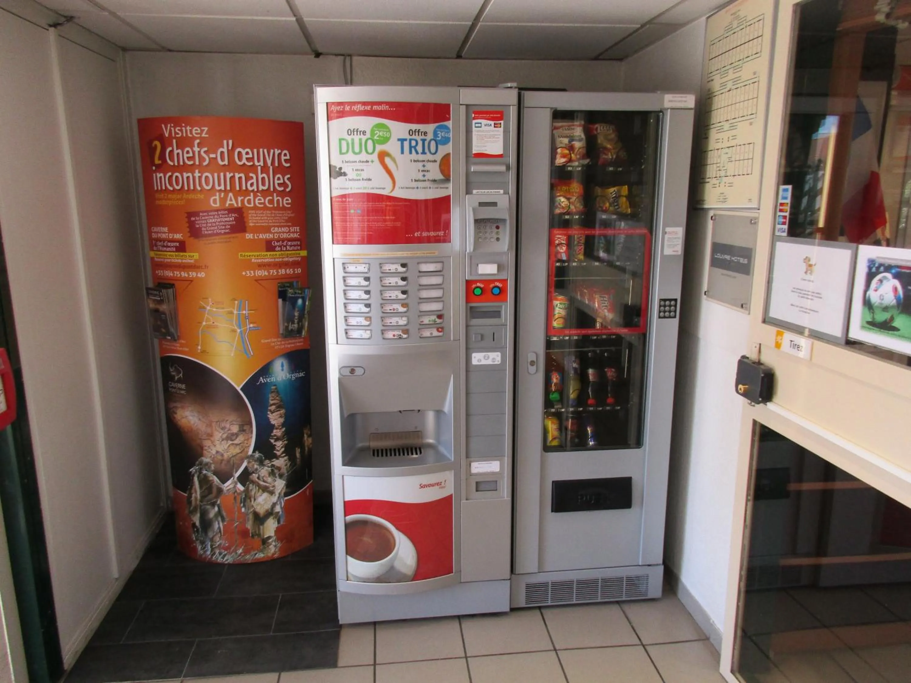 Food and drinks in Premiere Classe Avignon Le Pontet