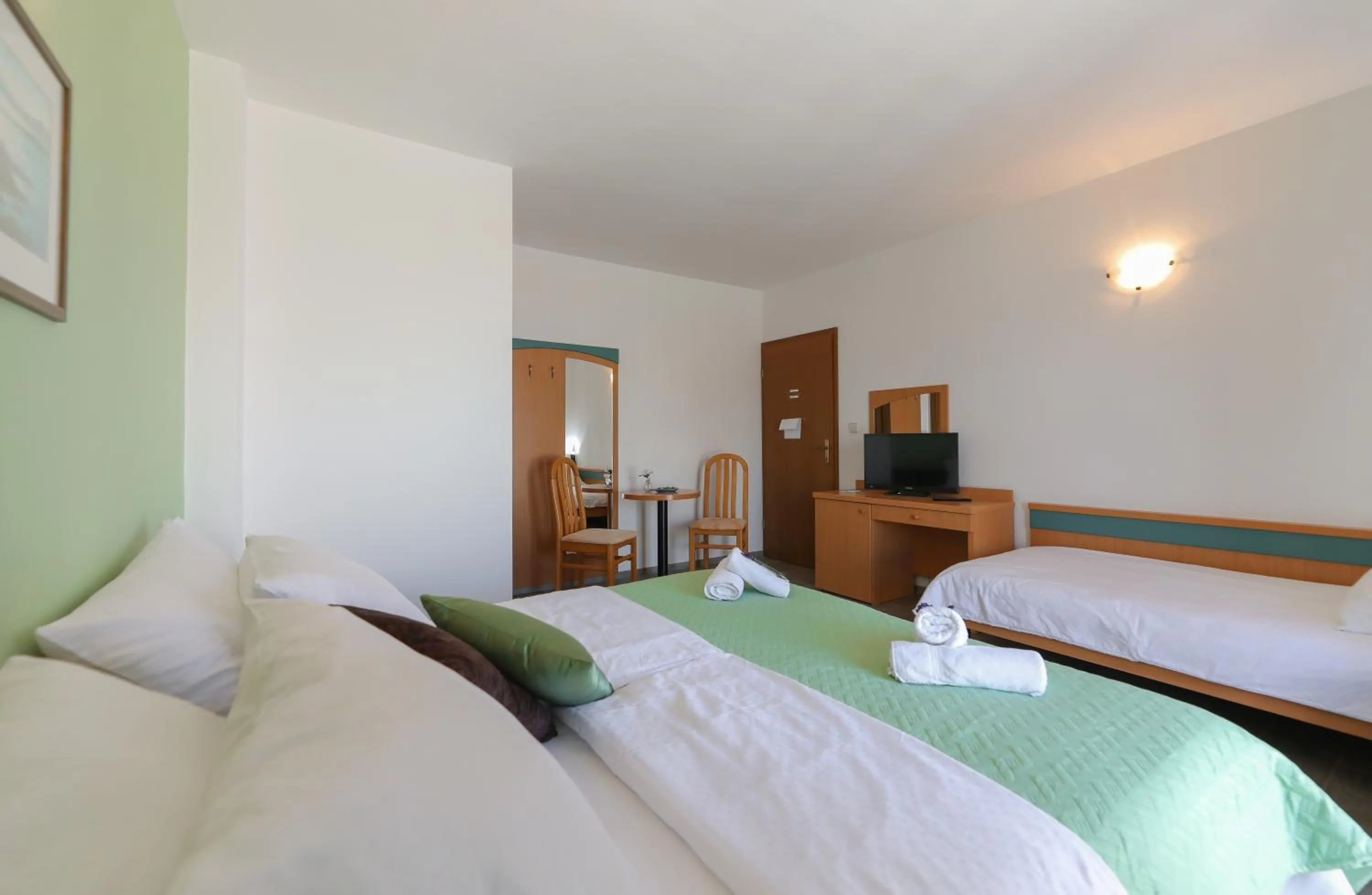 Bedroom, Bed in Downtown Private Rooms Mandić