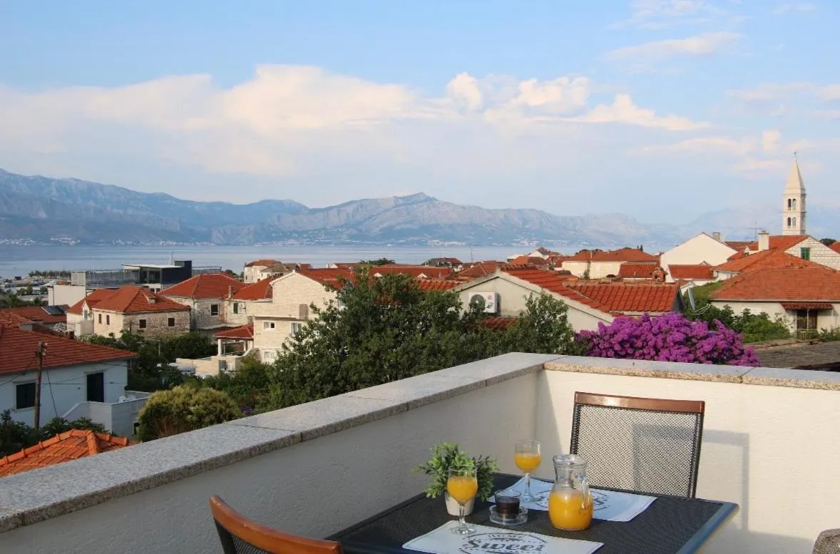 Day in Downtown Private Rooms Mandić