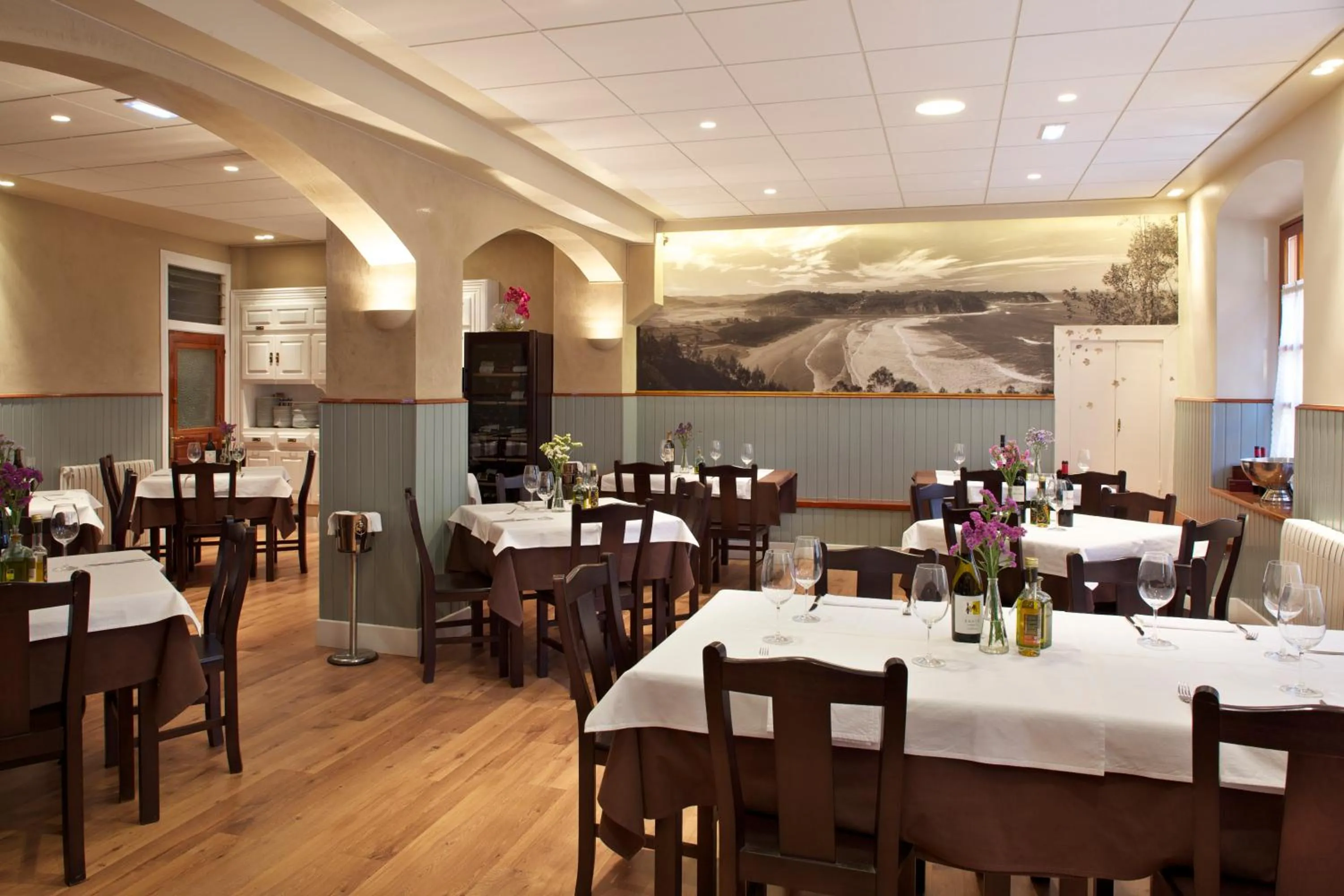 Restaurant/places to eat in Hotel Restaurante El Manquin