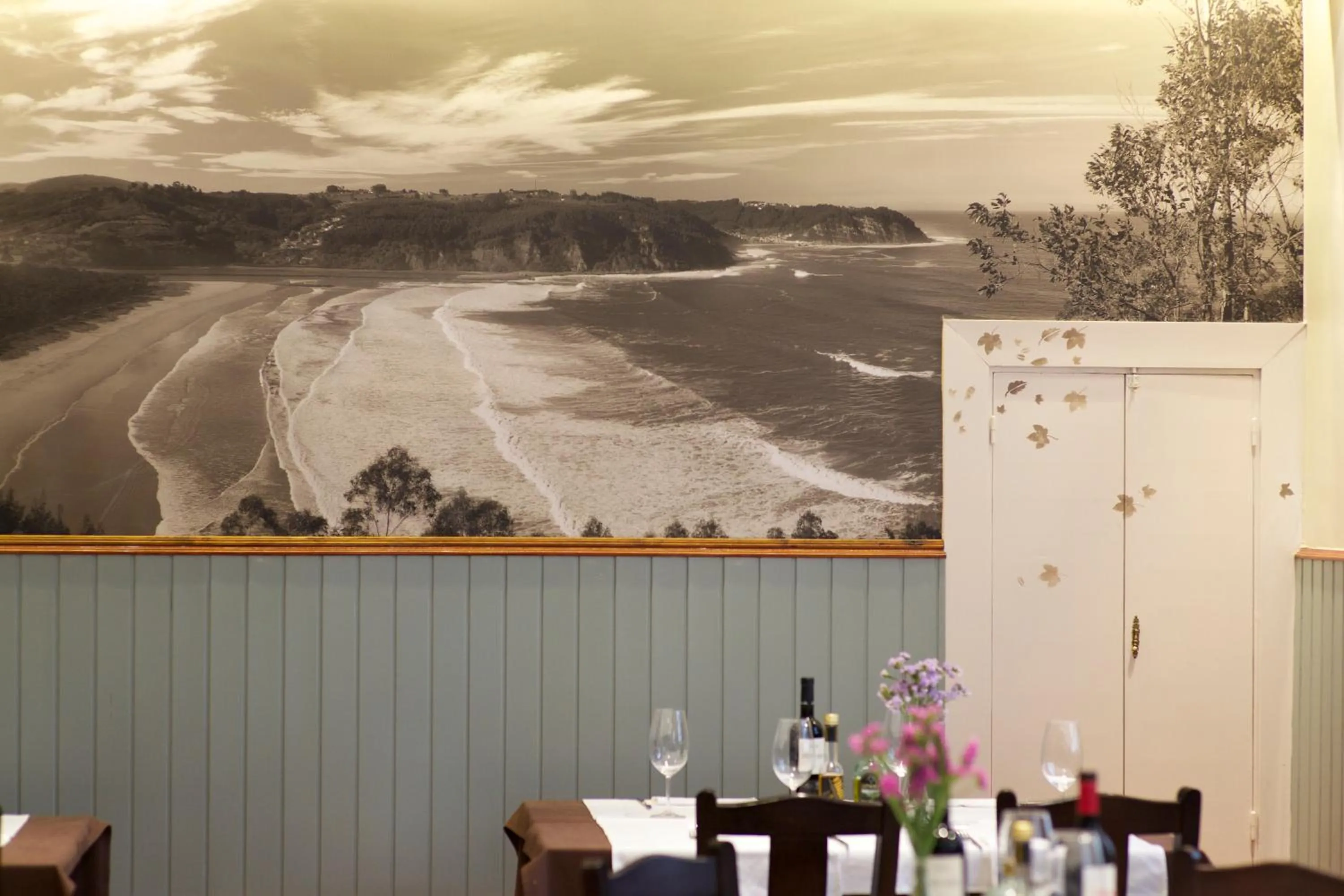 Lounge or bar in Hotel Restaurante El Manquin