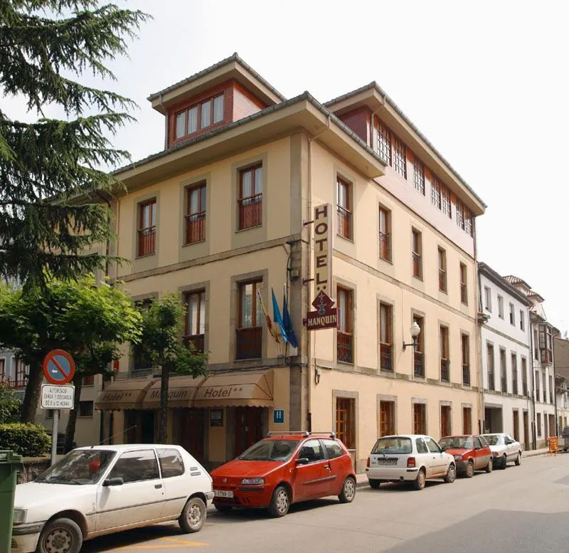 Facade/entrance in Hotel Restaurante El Manquin
