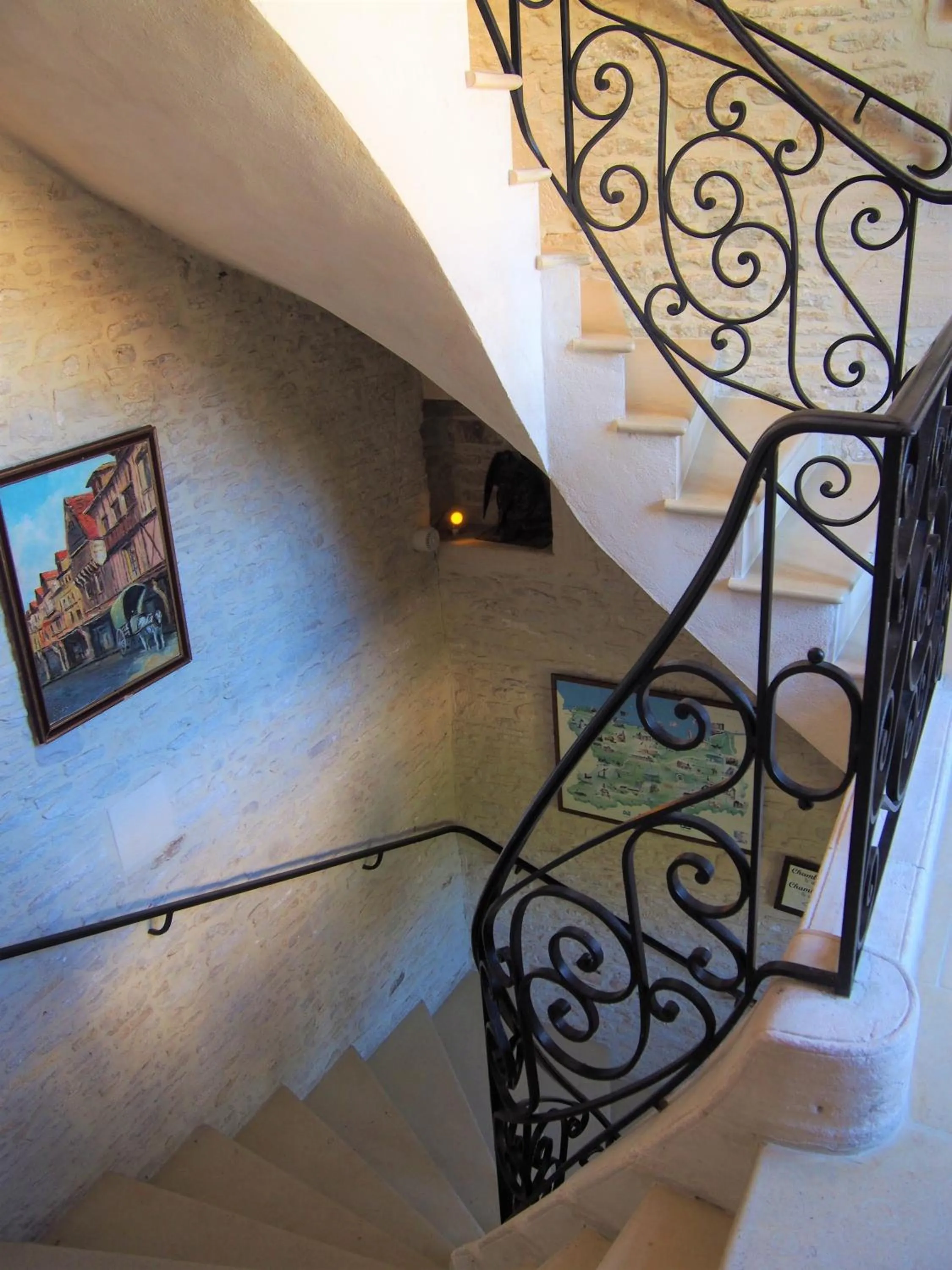 Area and facilities in Hôtel Le Manoir De Mathan Crépon à la campagne 5 mn d'Arromanches et 10 mn de Bayeux