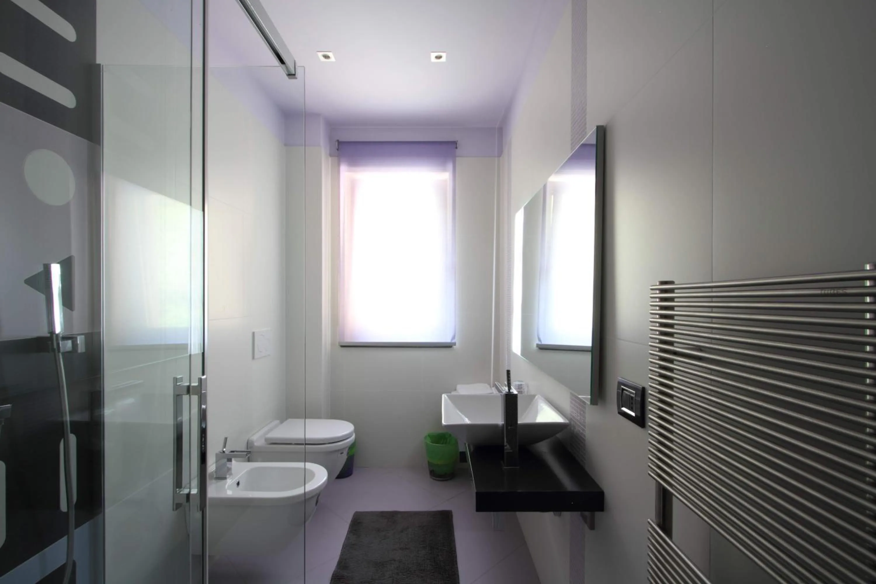 Shower in Il Ruscello Rooms and Luxury Suite