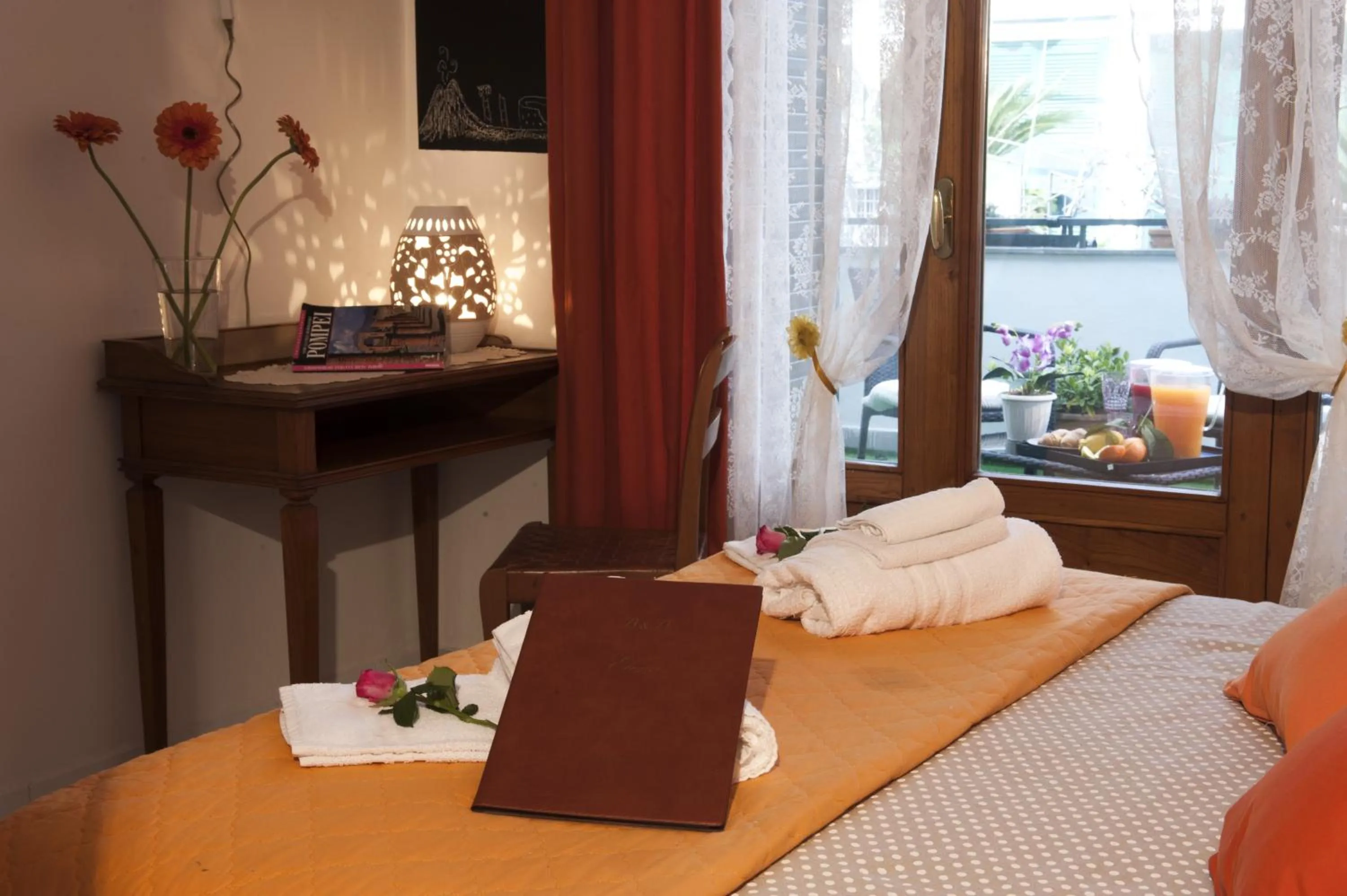 Day, Bed in B&B Elena