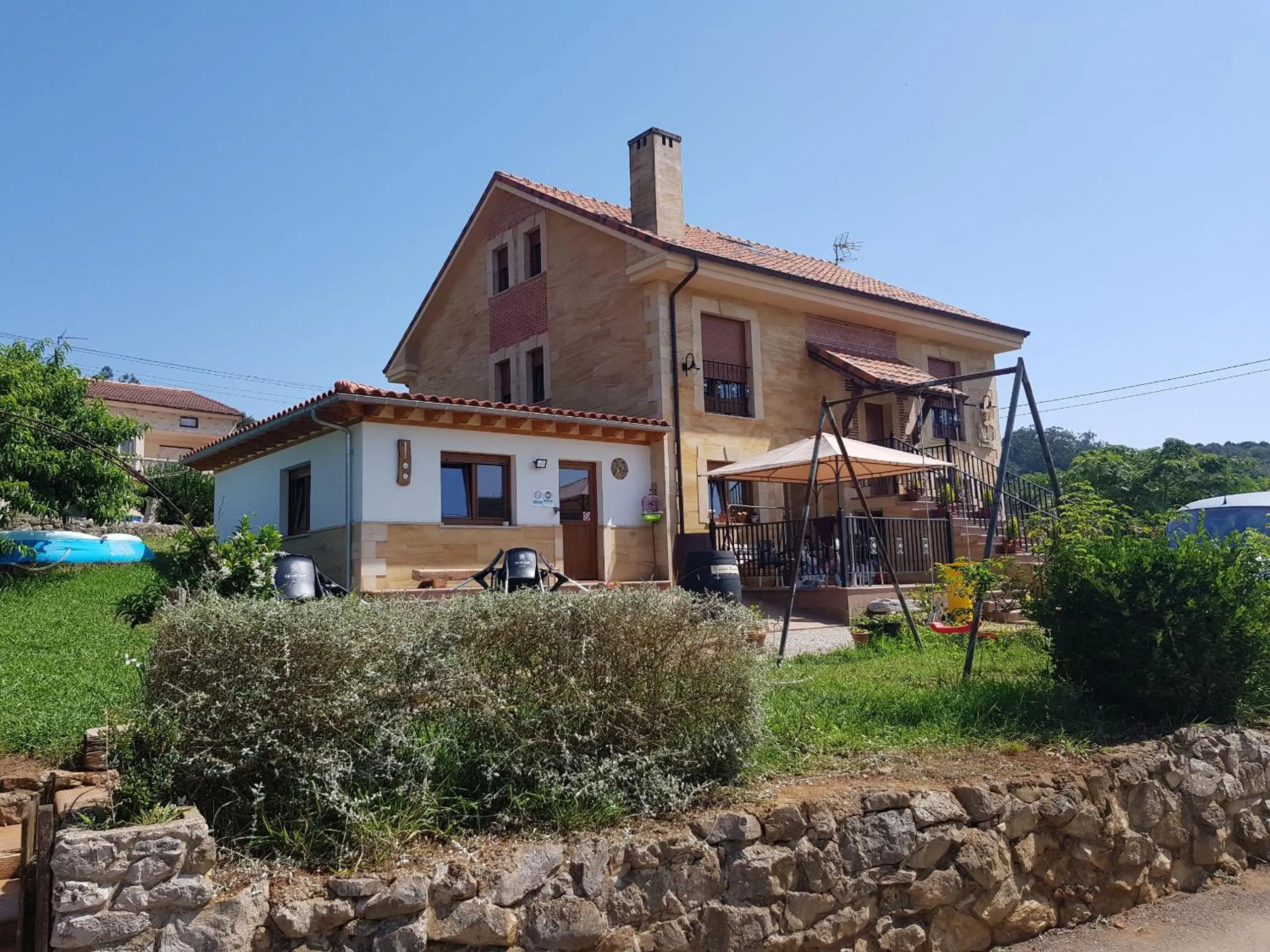 Facade/entrance in La Oliva