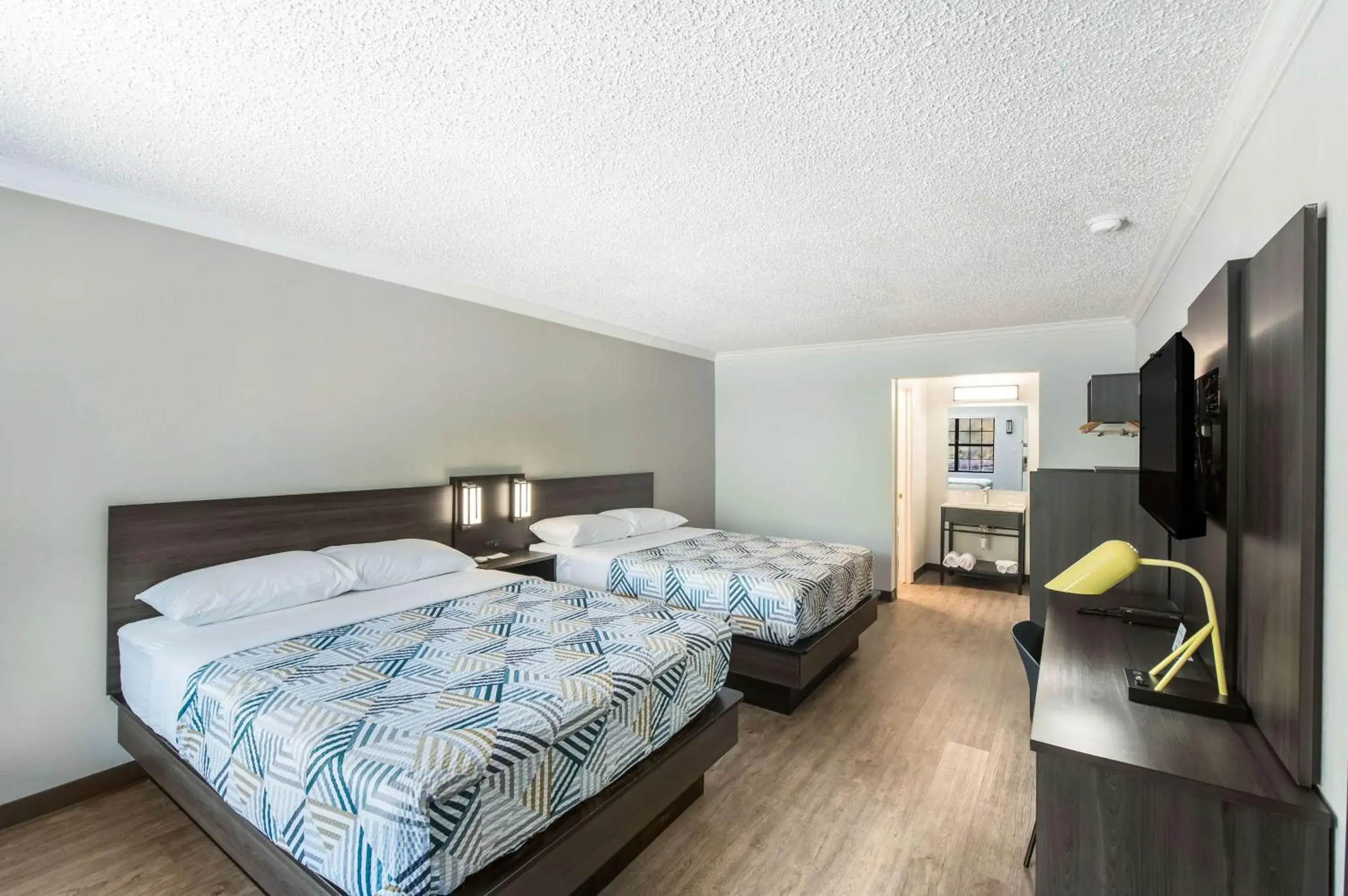 Photo of the whole room, Bed in Motel 6-Kilgore, TX Photo of the whole room, Bed in Motel 6-Kilgore, TX