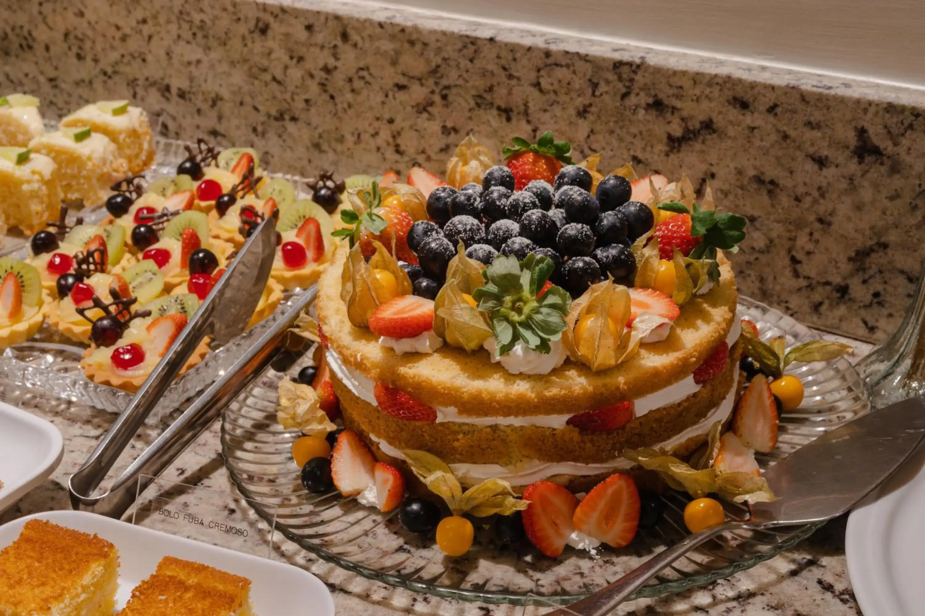 Buffet breakfast in Hotel Caiuá Buffet breakfast in Hotel Caiuá