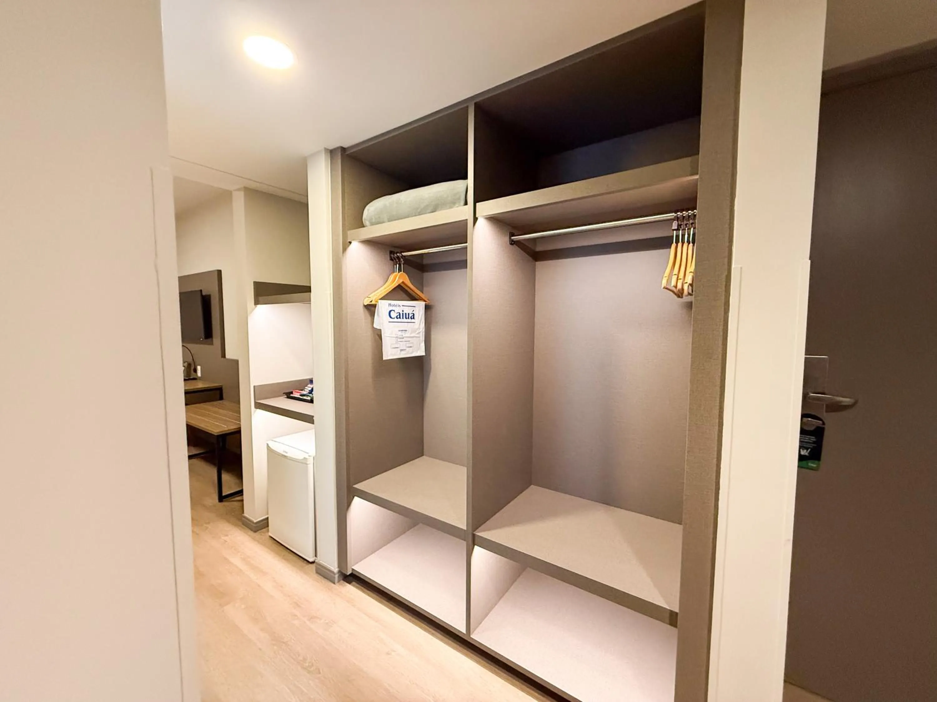 wardrobe in Hotel Caiuá