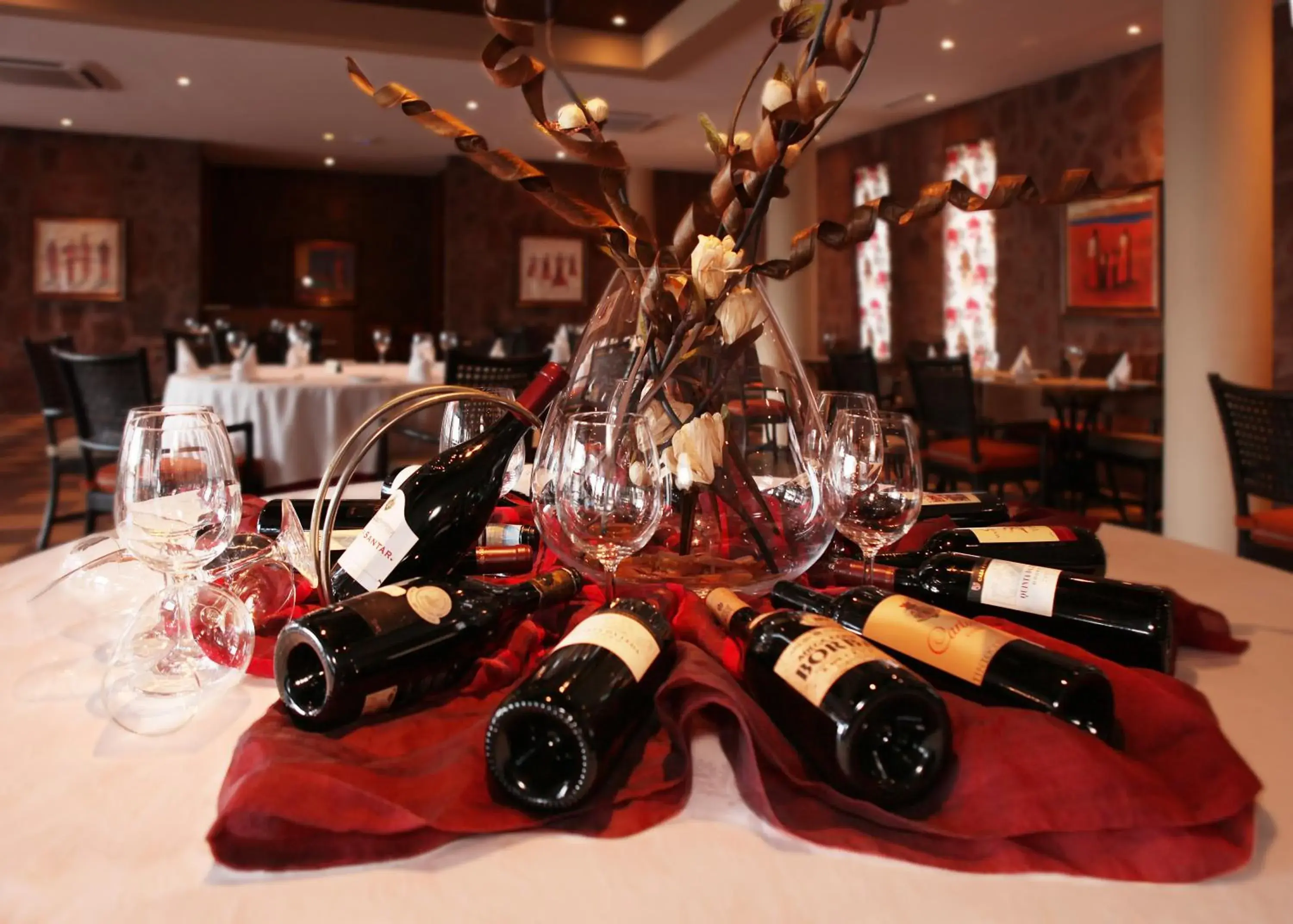 Restaurant/places to eat in Pestana Tropico Ocean & City Hotel Restaurant/places to eat in Pestana Tropico Ocean & City Hotel