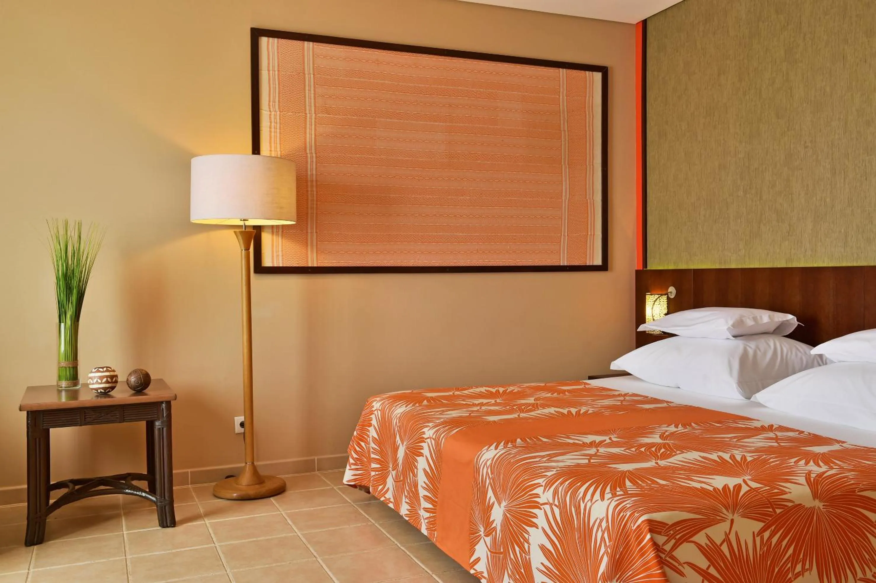 Bedroom, Bed in Pestana Tropico Ocean & City Hotel