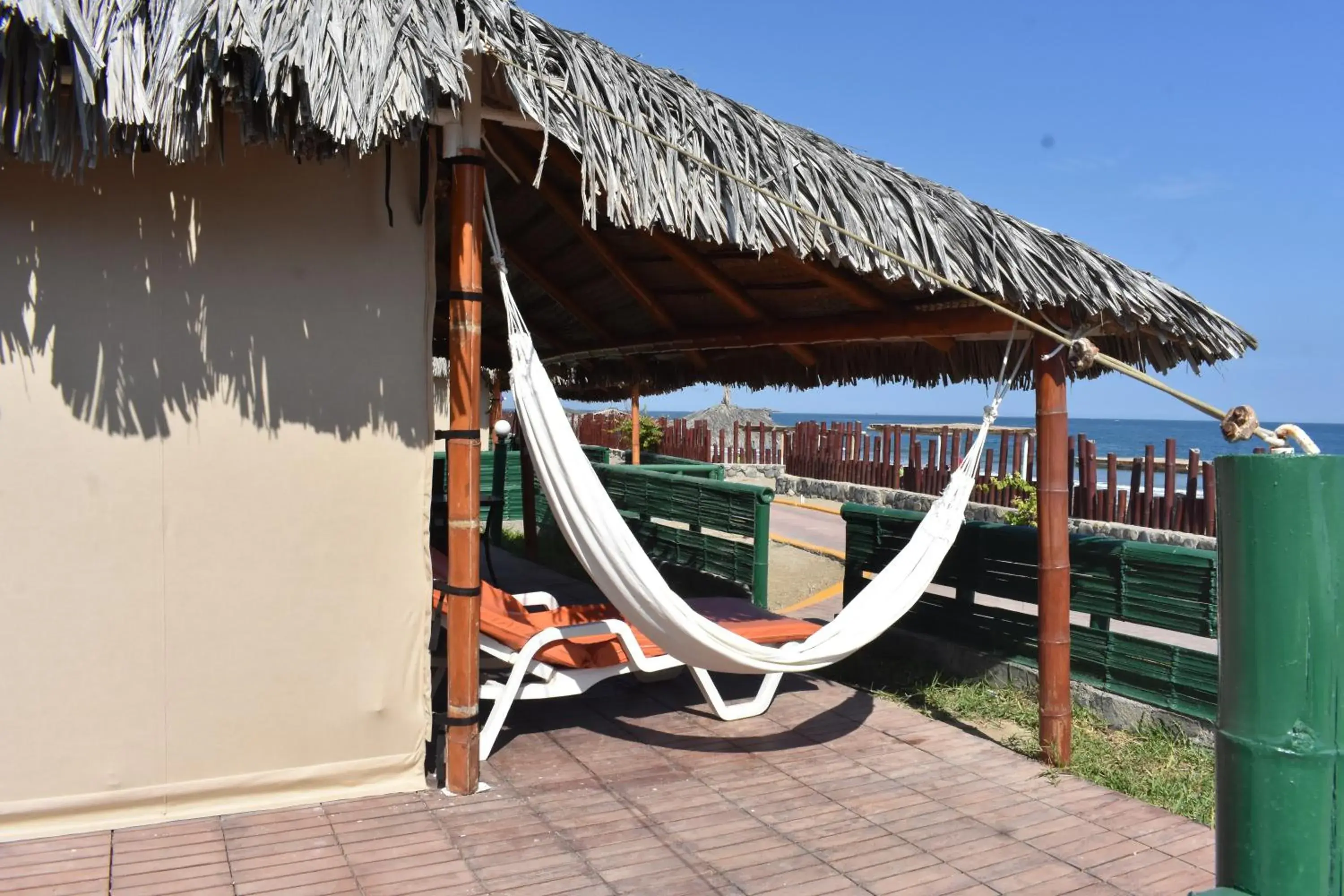 Junior Tent with 1 King Bed and Partial Sea View in Vichayito Bungalows & Carpas by Aranwa Hotels Junior Tent with 1 King Bed and Partial Sea View in Vichayito Bungalows & Carpas by Aranwa Hotels
