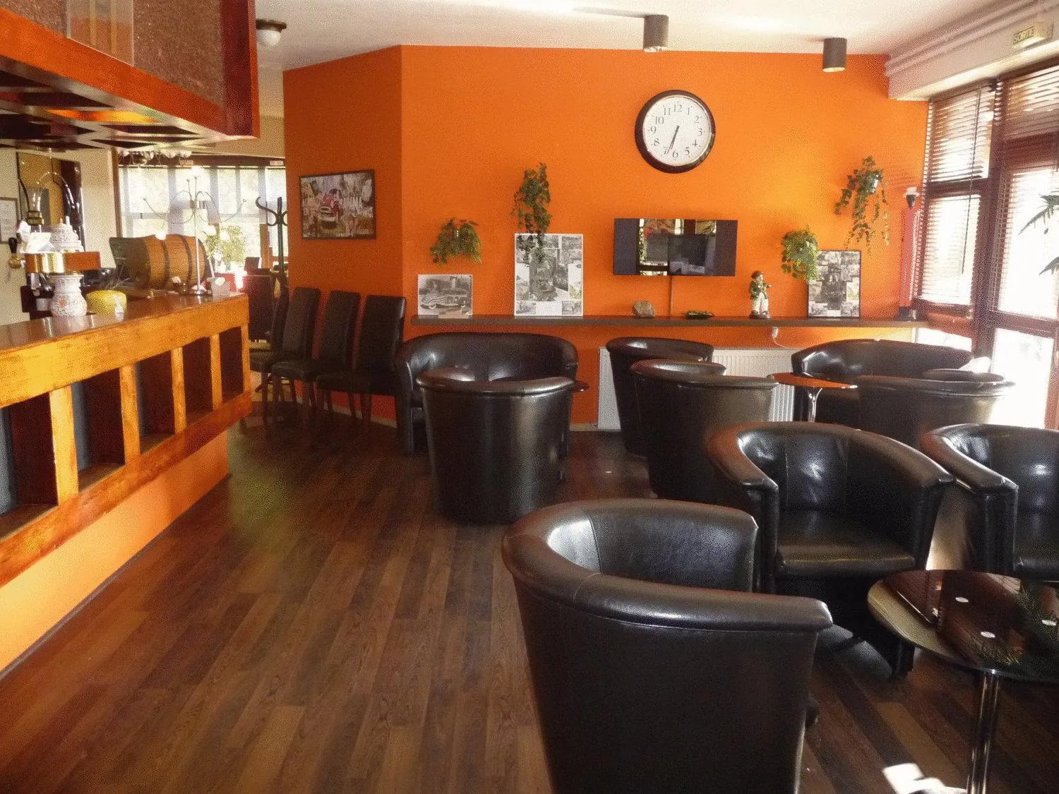 Lounge or bar in Le Relais Des Chateaux Forts