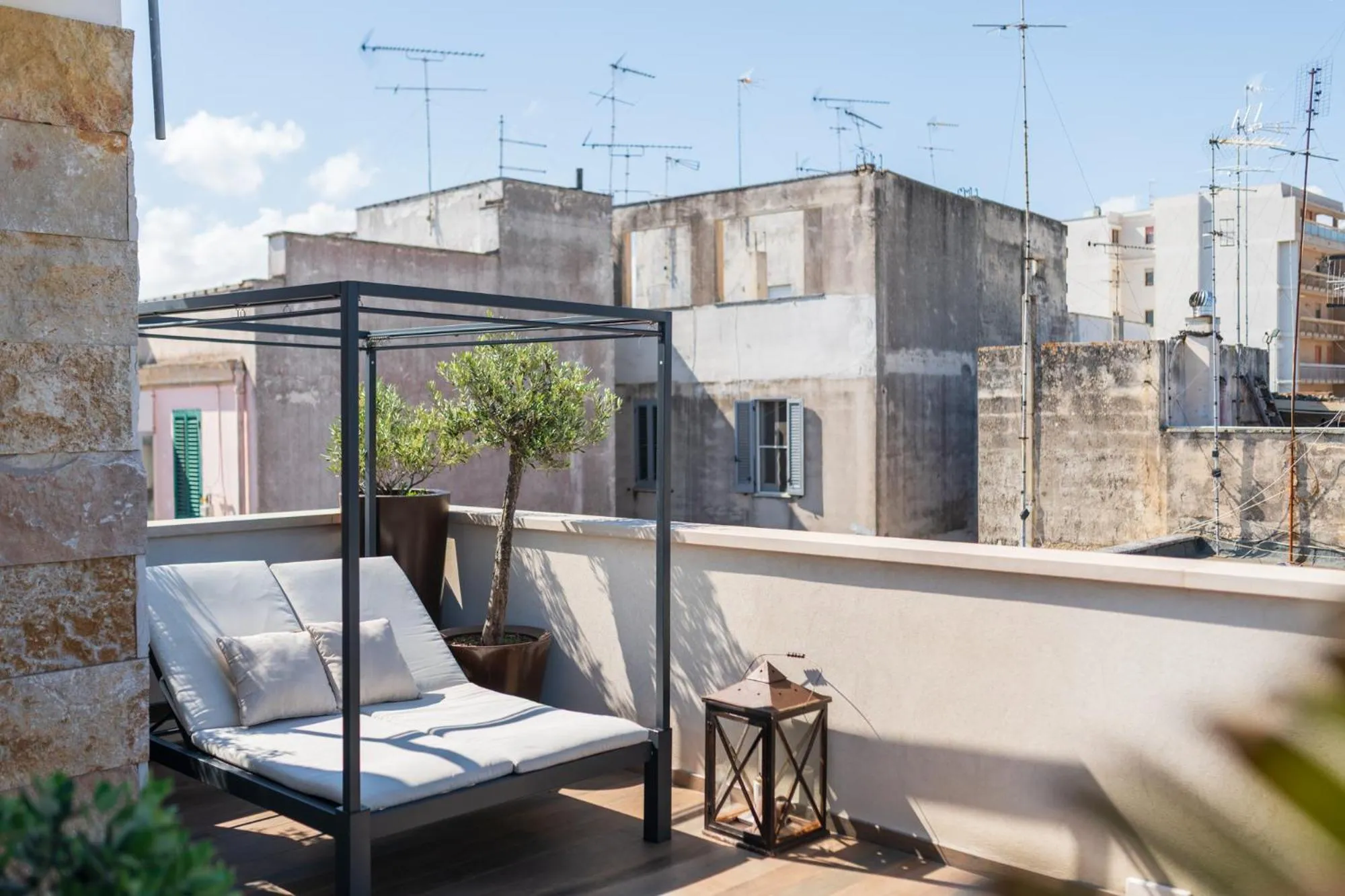 sunbed in Santo Stefano Raro Rooms Collection