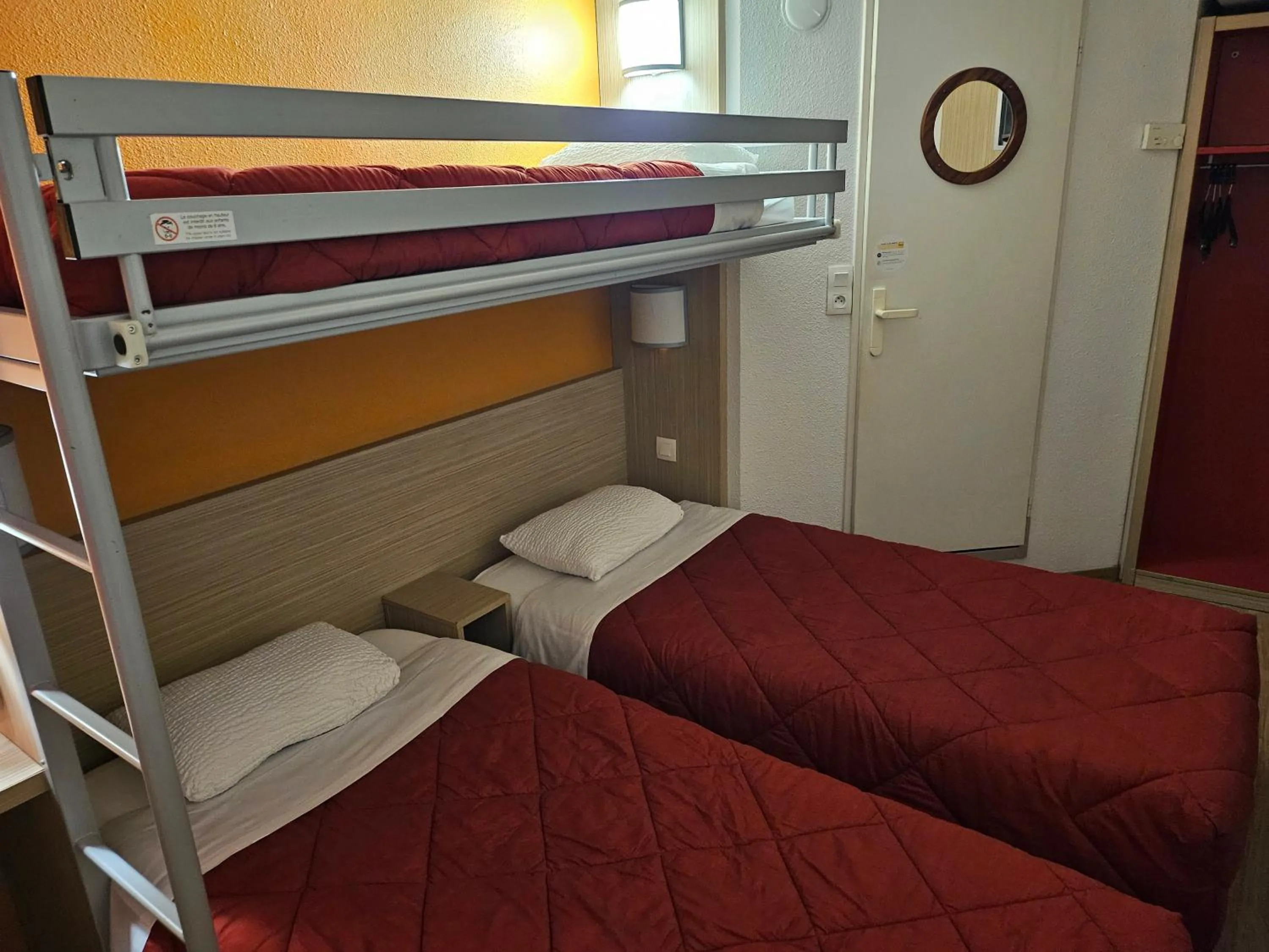 Bed in Premiere Classe Besancon Ecole Valentin