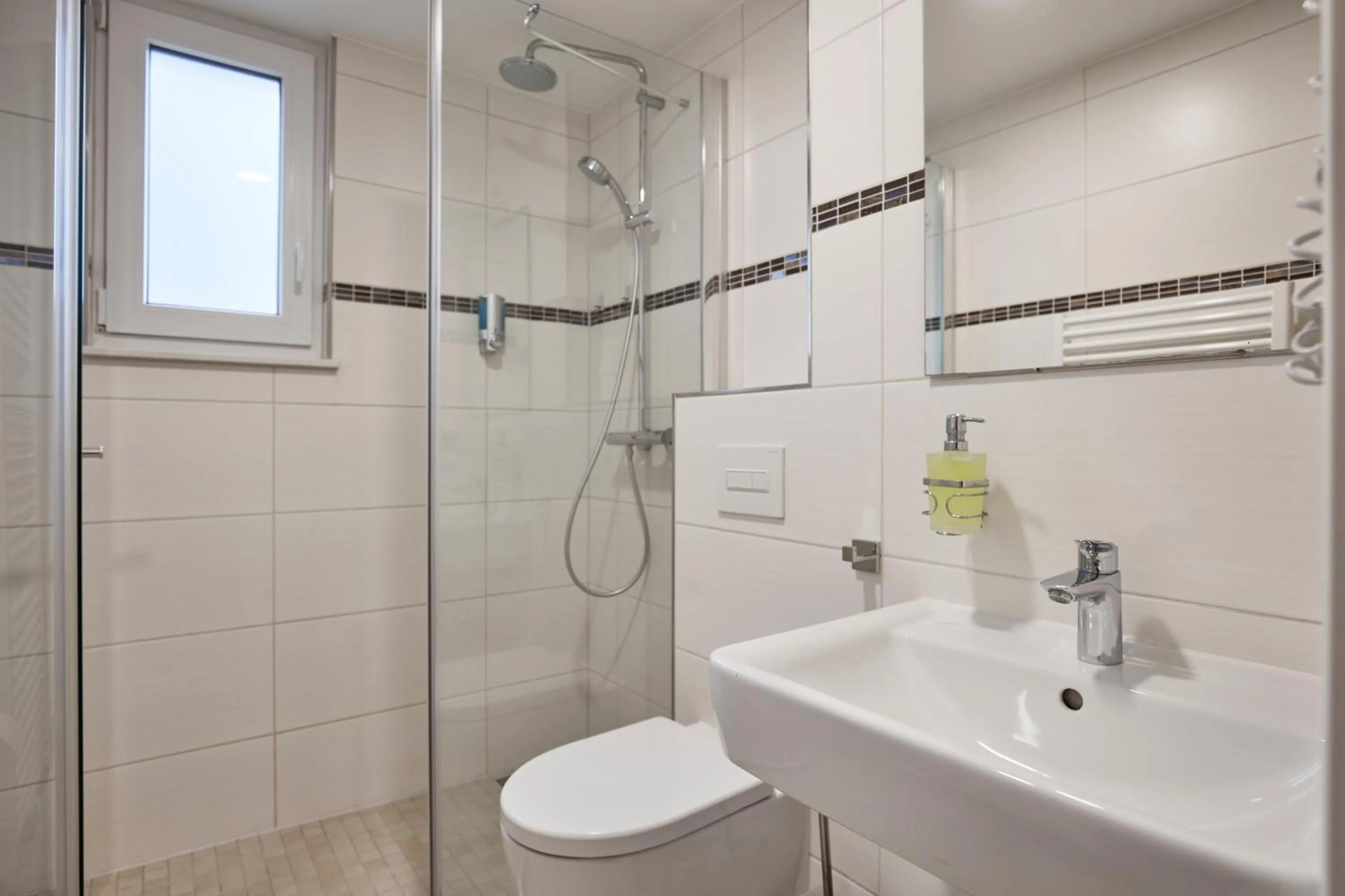 Bathroom in Hotel Isha