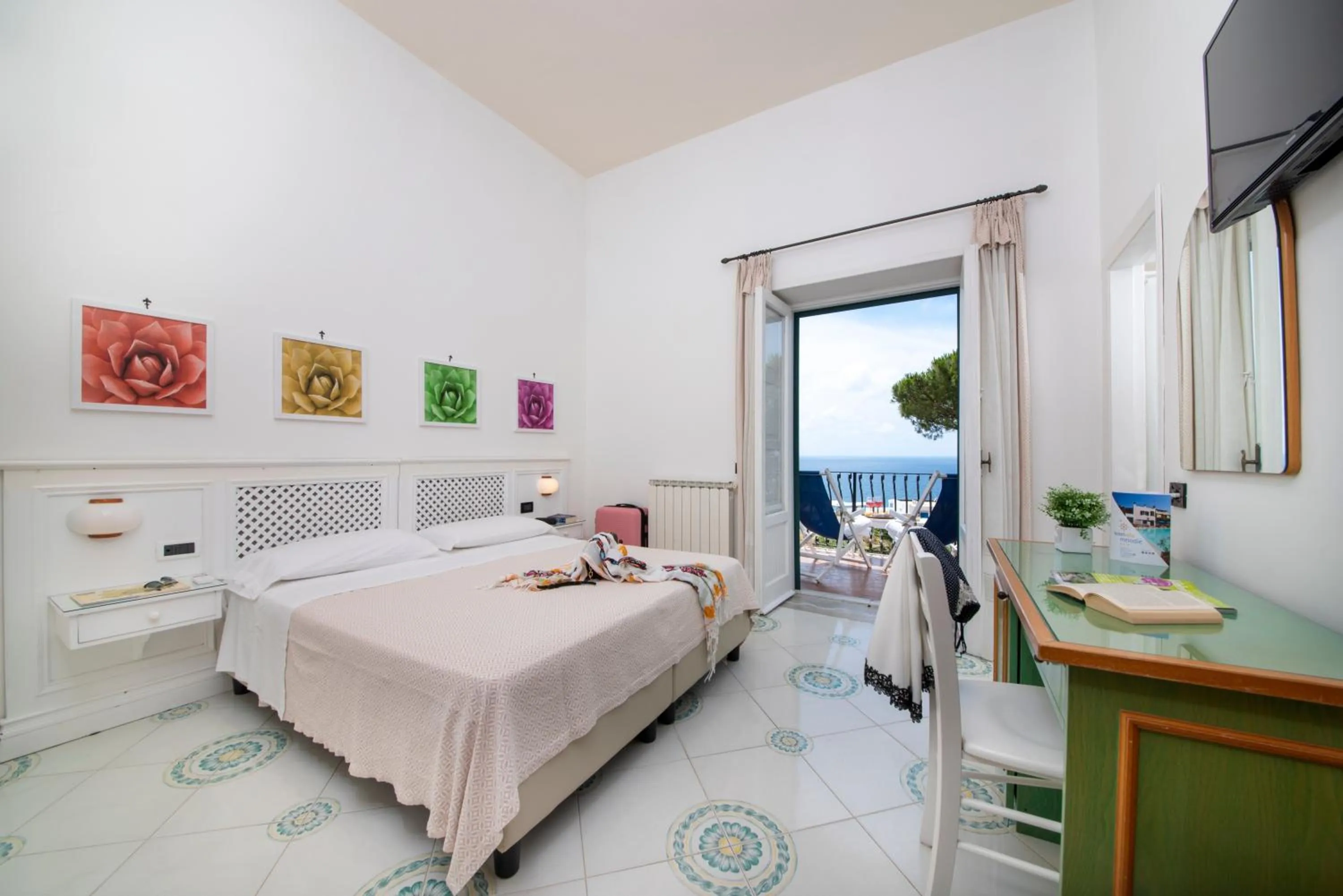 Bed in Hotel Villa Melodie - Adults Only