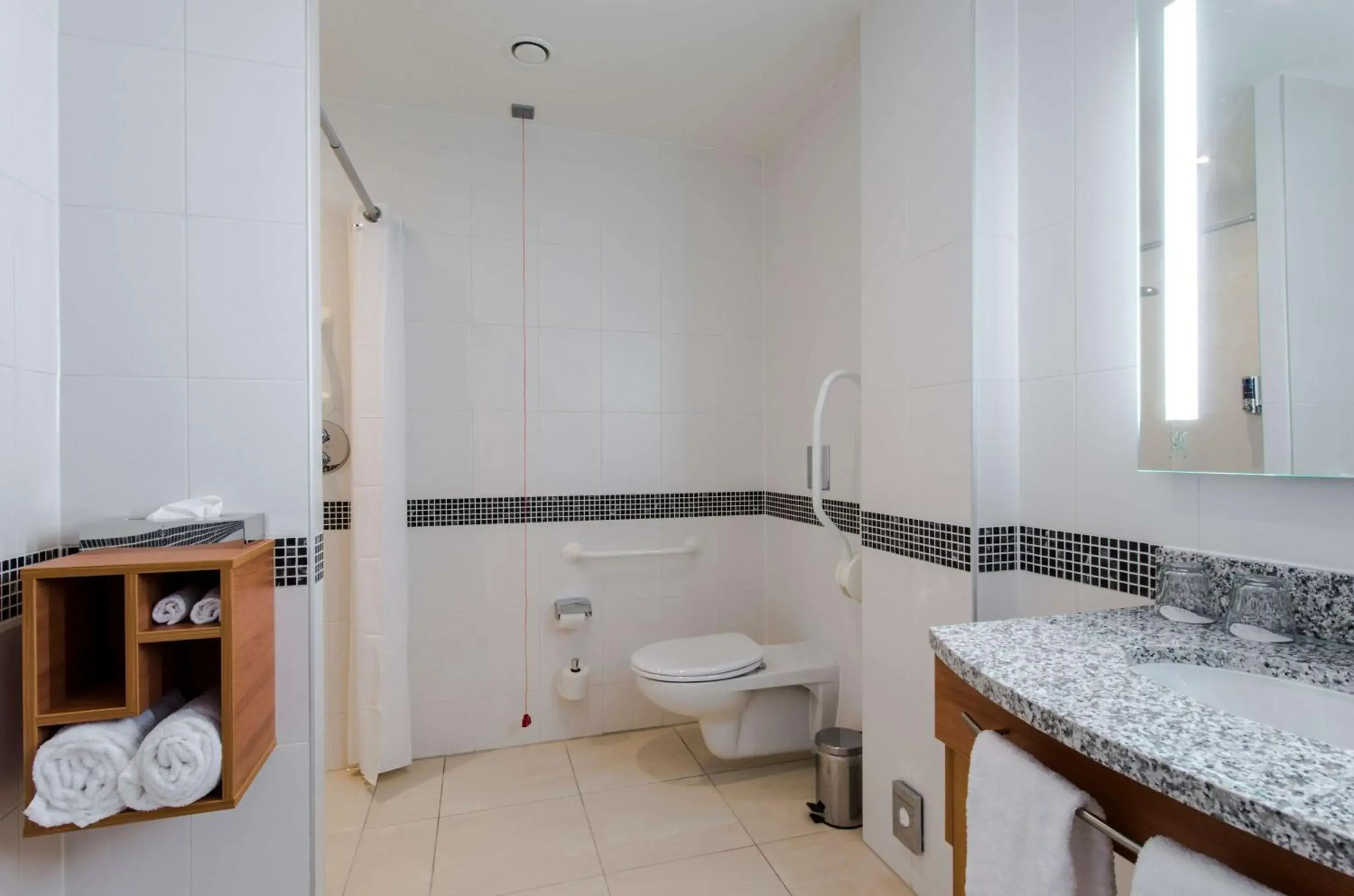 Bathroom in Hampton By Hilton Amsterdam Arena Boulevard Bathroom in Hampton By Hilton Amsterdam Arena Boulevard