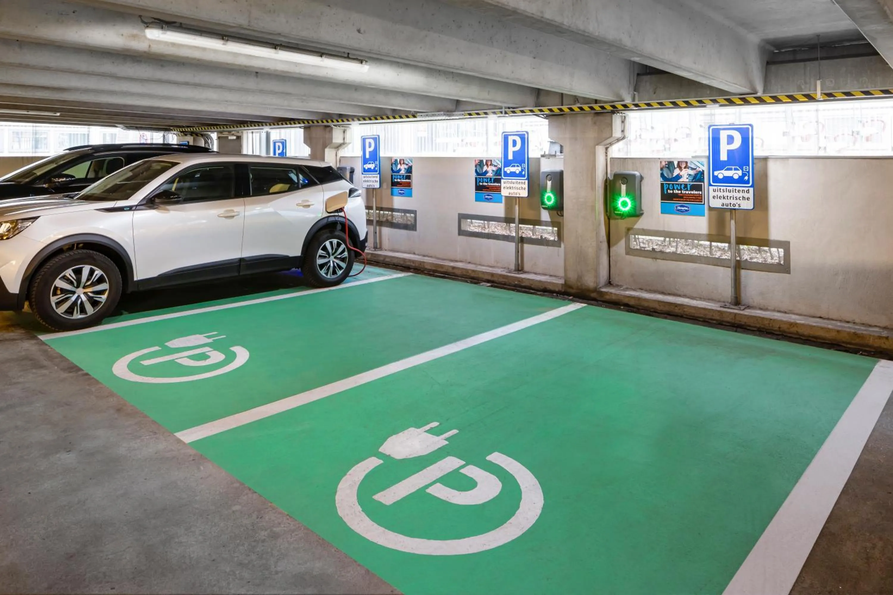 Parking in Hampton By Hilton Amsterdam Arena Boulevard