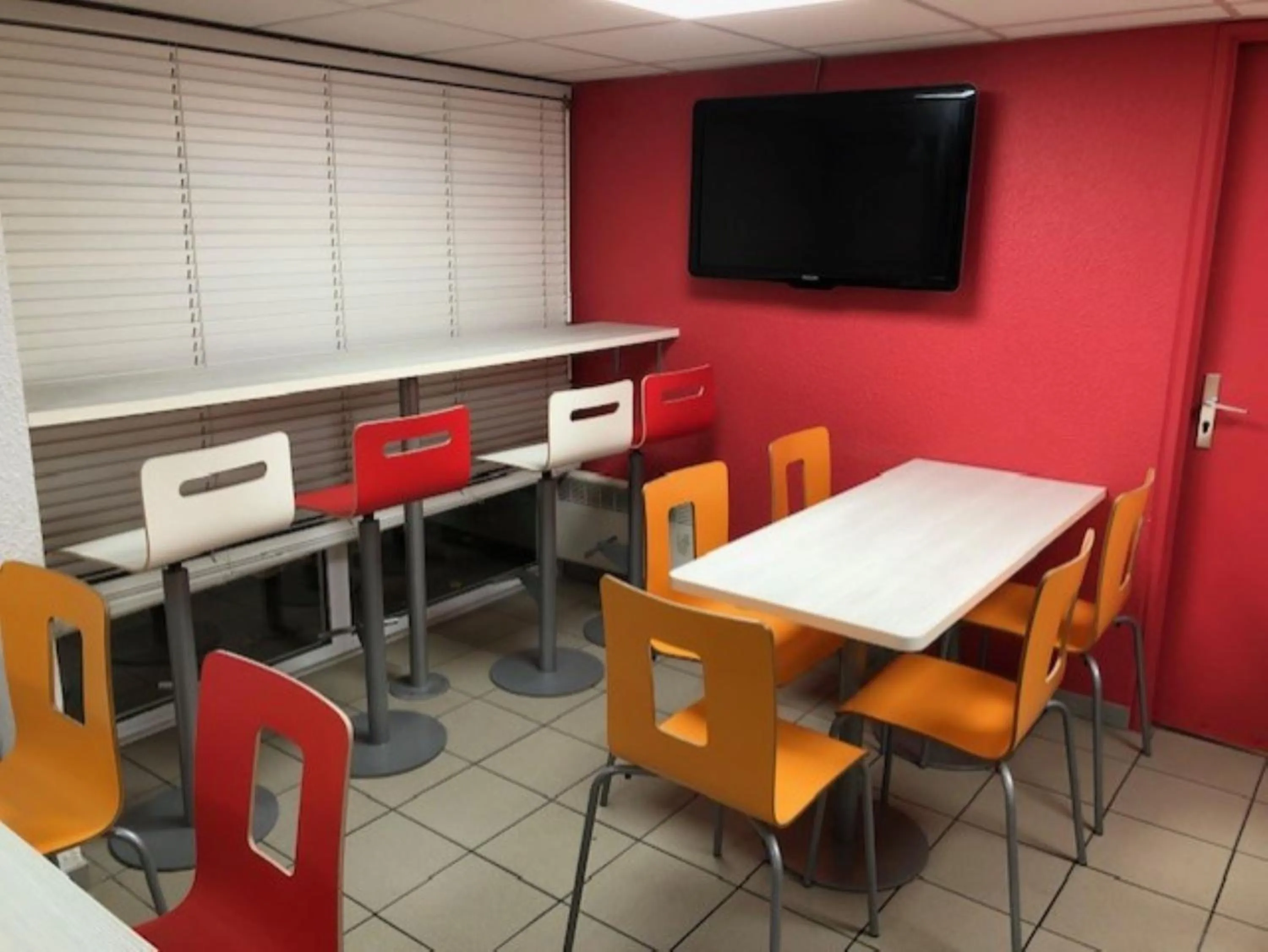 Restaurant/places to eat in Premiere Classe Blois Nord