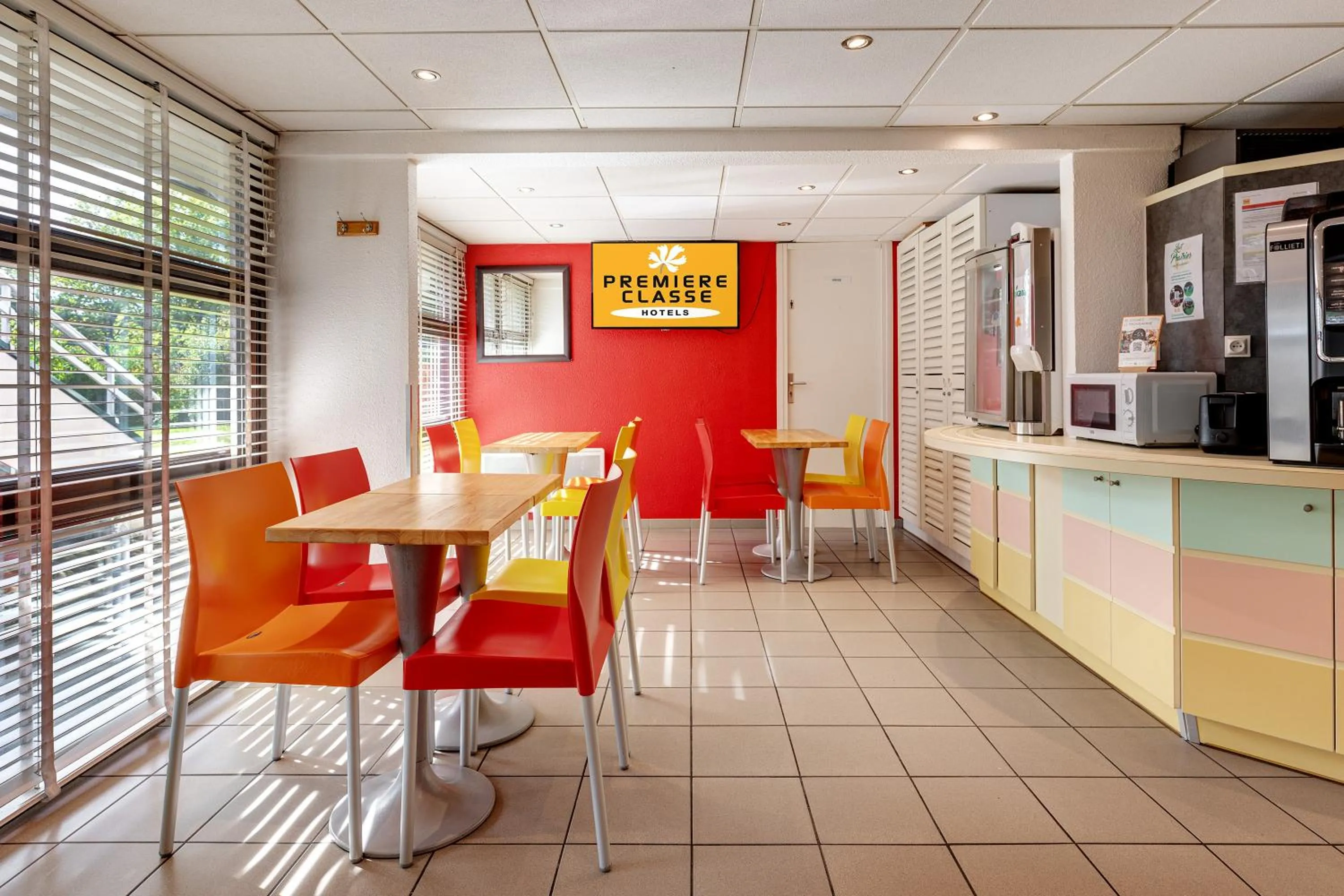 Restaurant/places to eat in Premiere Classe Bethune Fouquières Lès Béthunes