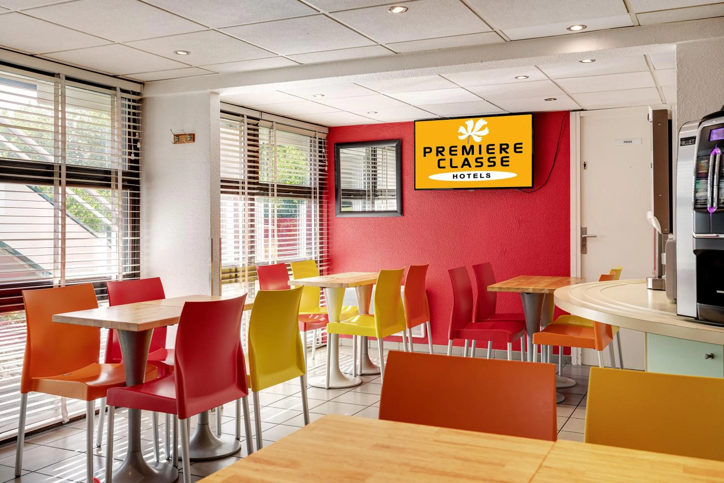 Breakfast in Premiere Classe Bethune Fouquières Lès Béthunes