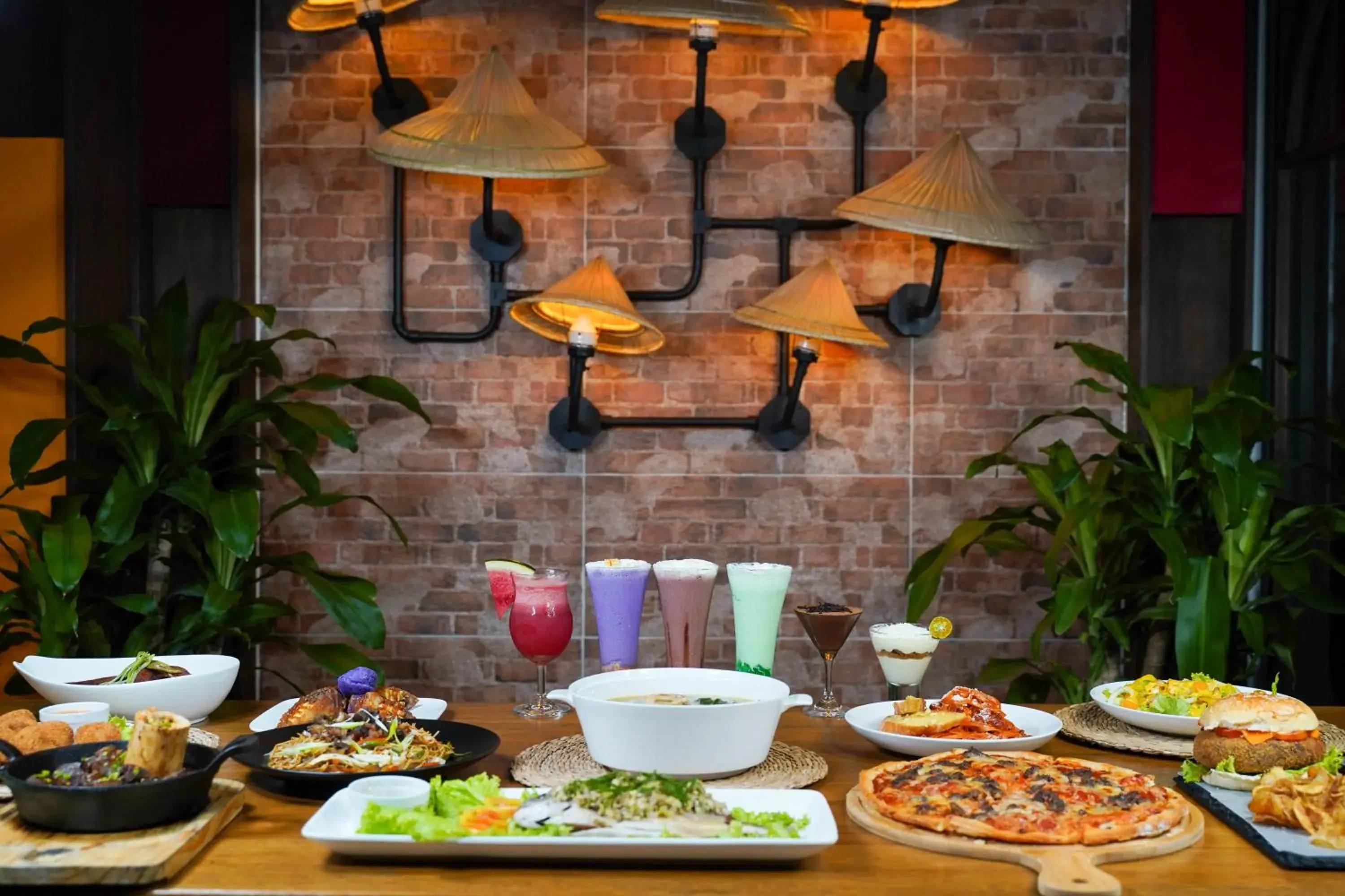 Food and drinks in Bravo Tanauan Hotel Food and drinks in Bravo Tanauan Hotel