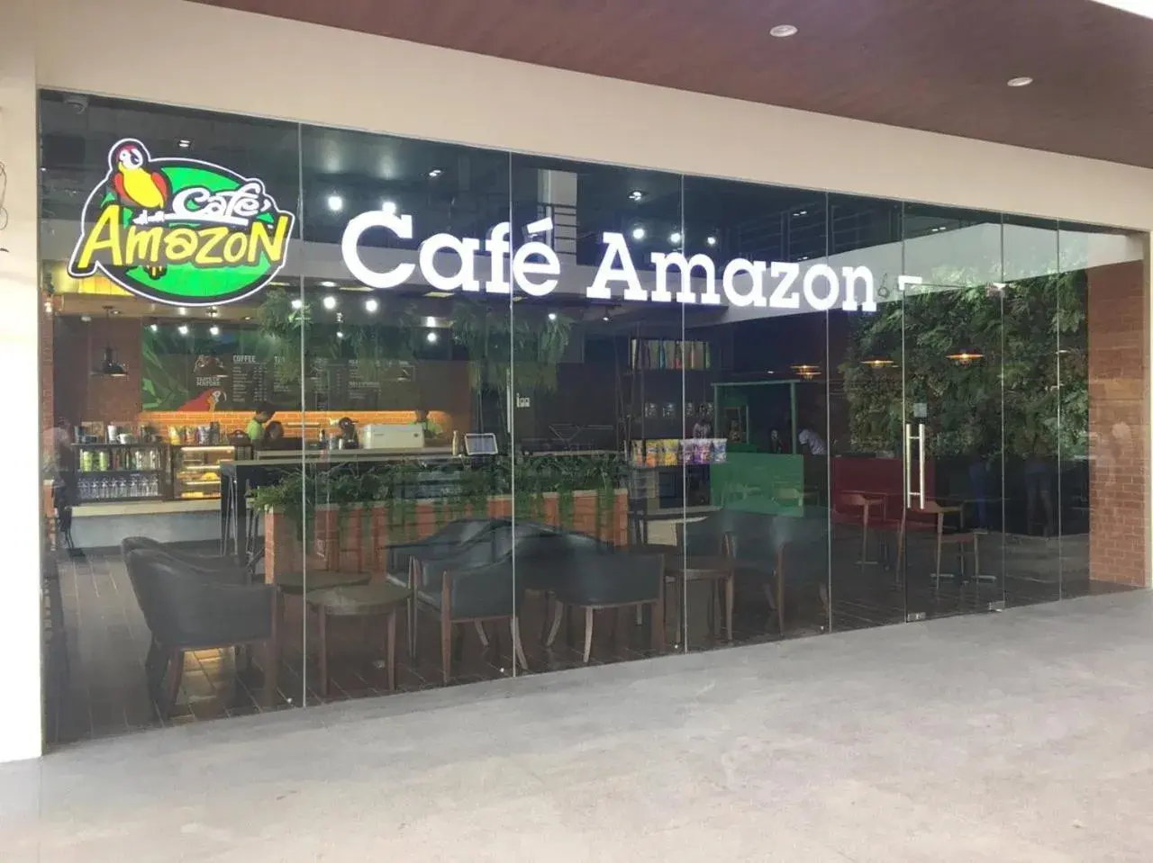 Restaurant/places to eat in Bravo Tanauan Hotel Restaurant/places to eat in Bravo Tanauan Hotel