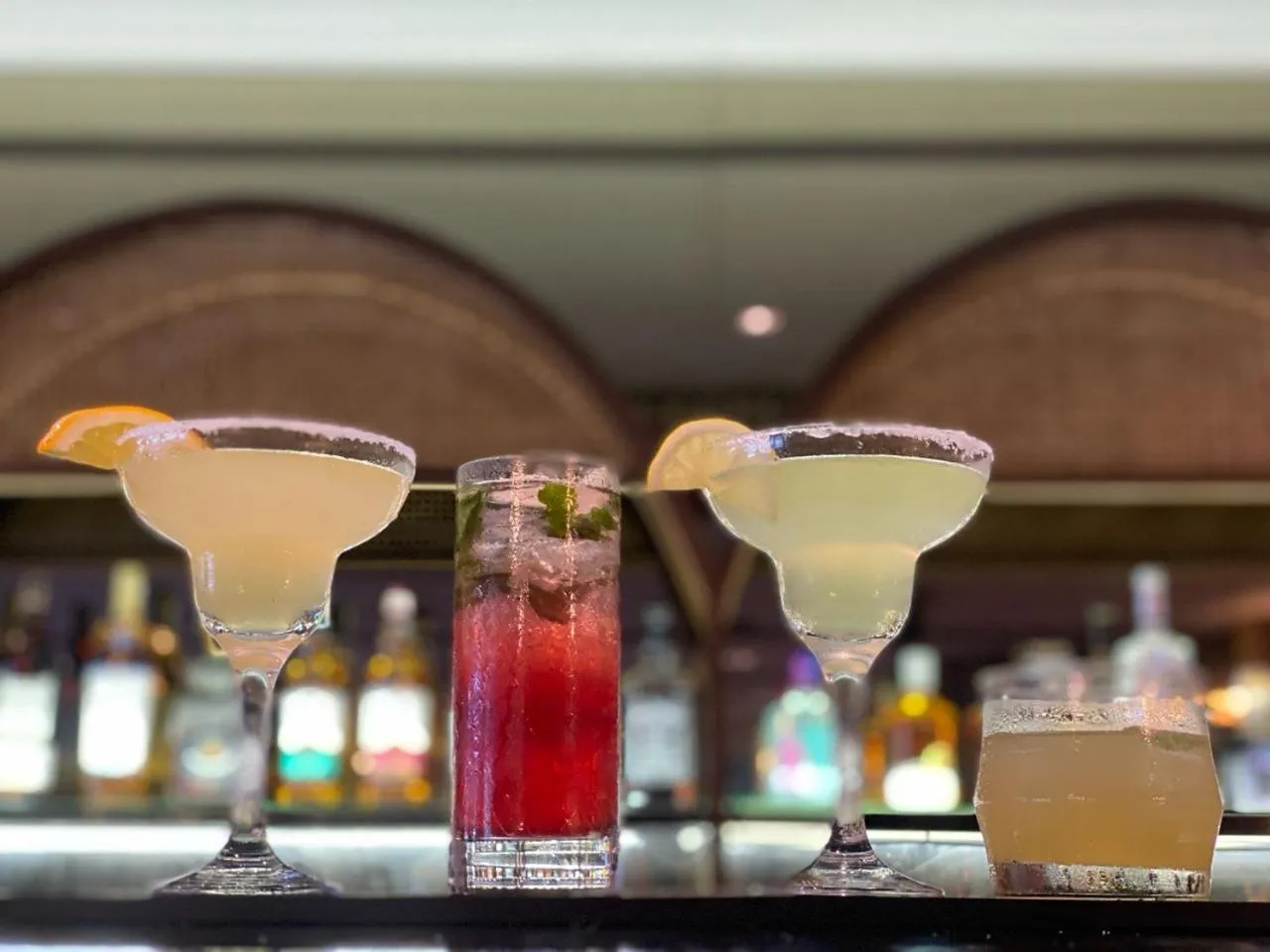 Restaurant/places to eat in Bravo Tanauan Hotel